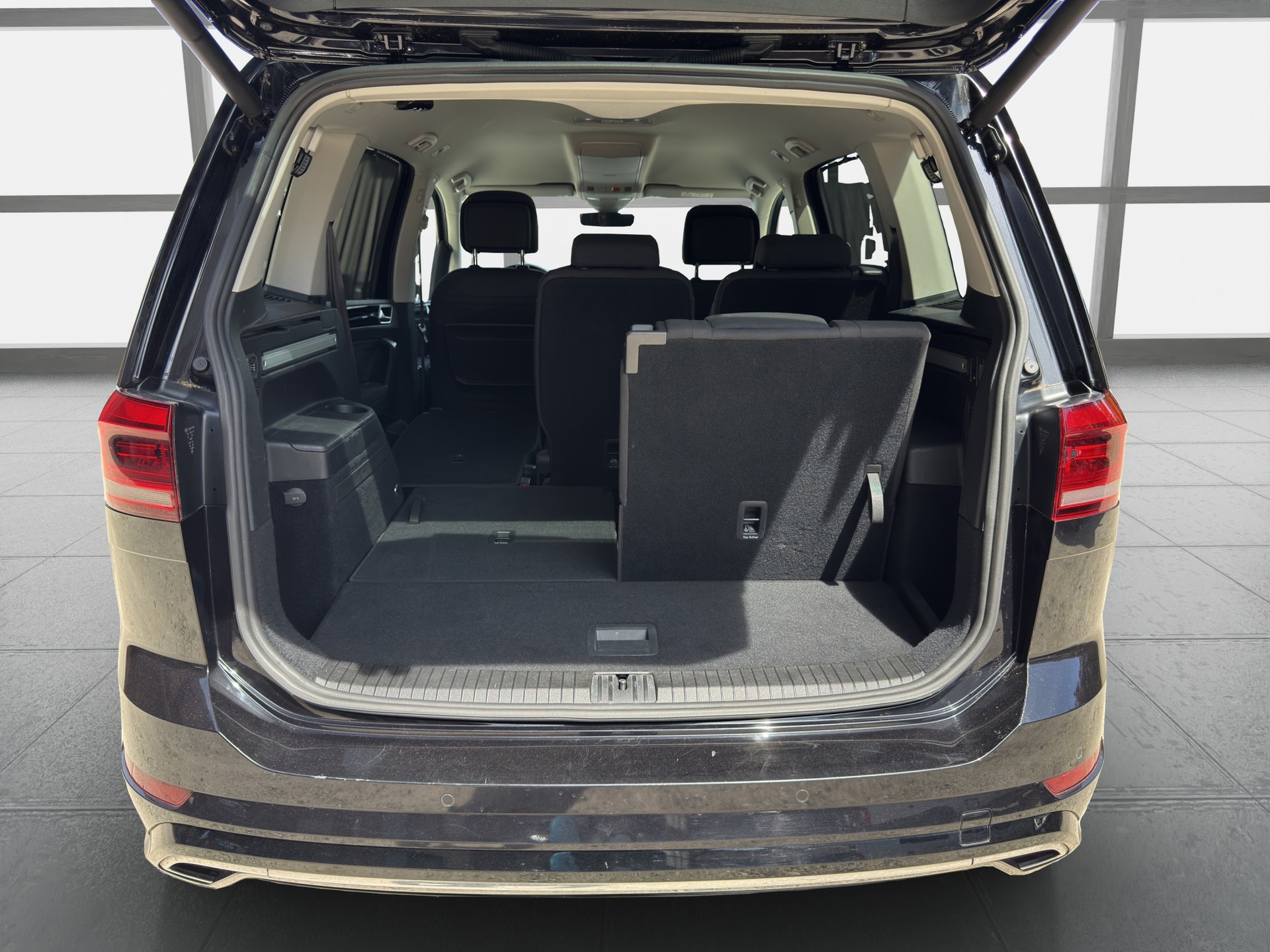 VW Touran 1.5 TSI Highline EVO R Line DSG 7 Plätzer-image-14