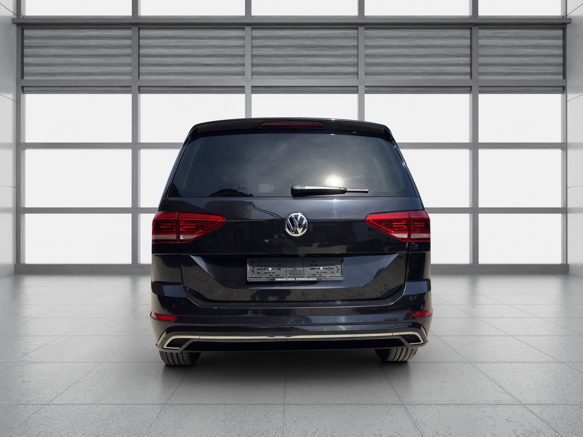 VW Touran 1.5 TSI Highline EVO R Line DSG 7 Plätzer-image-3