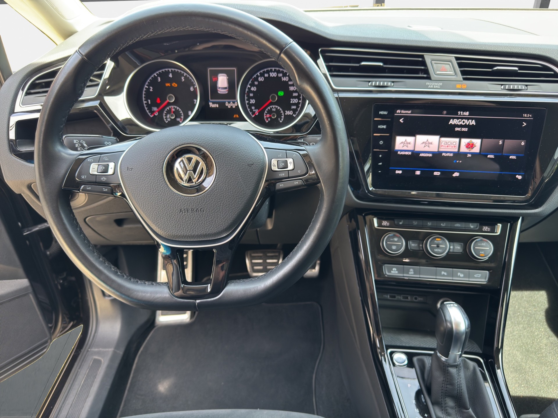VW Touran 1.5 TSI Highline EVO R Line DSG 7 Plätzer-image-11