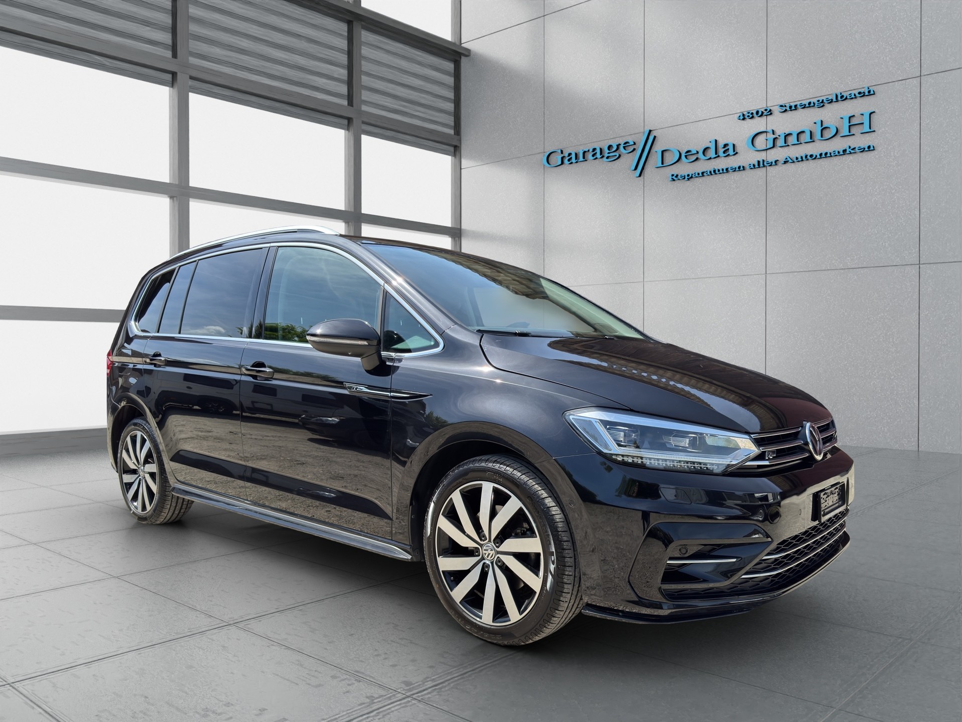 VW Touran 1.5 TSI Highline EVO R Line DSG 7 Plätzer-image-6
