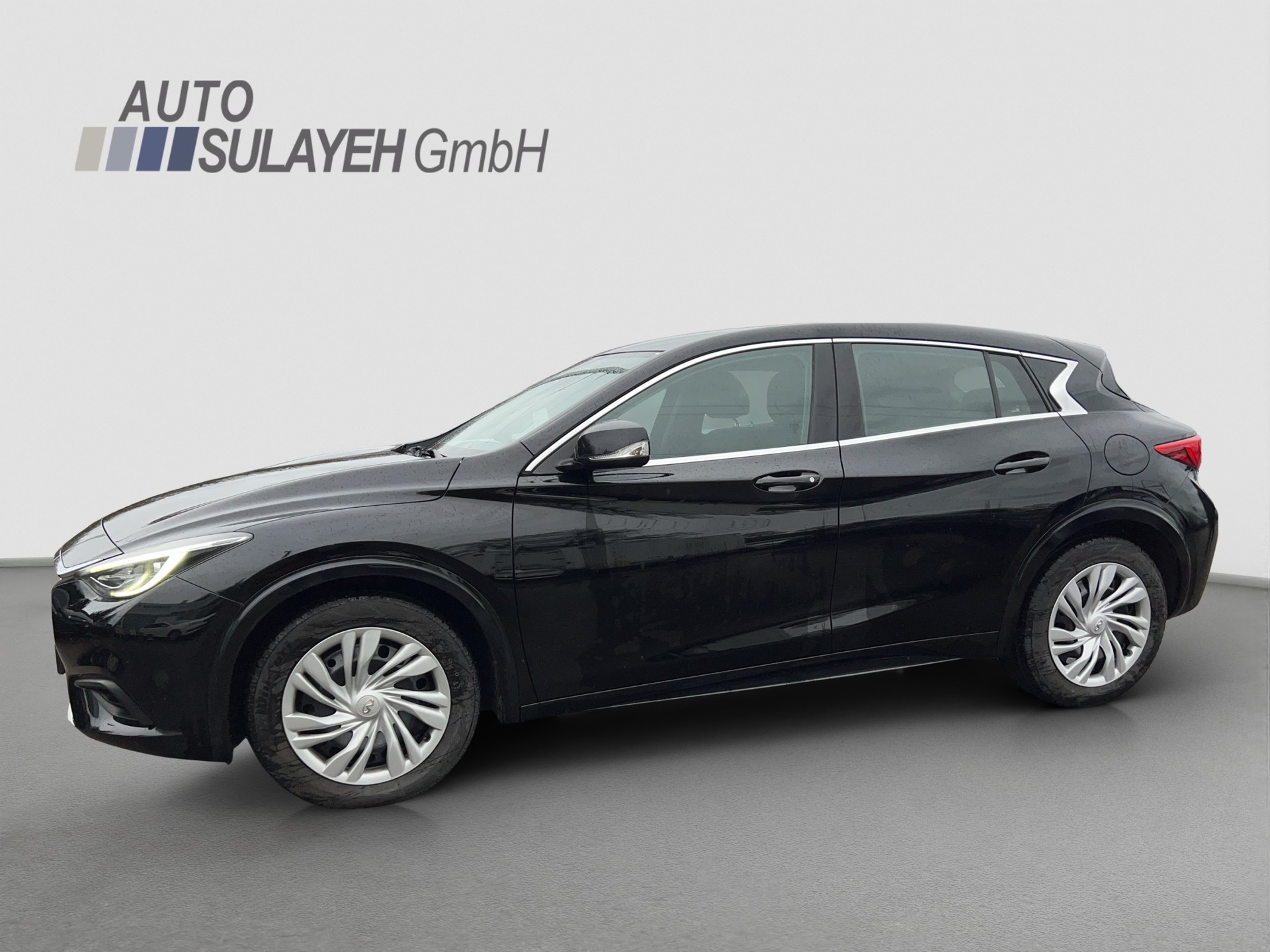 INFINITI Q30 1.6t Sport FWD DCT-image-6