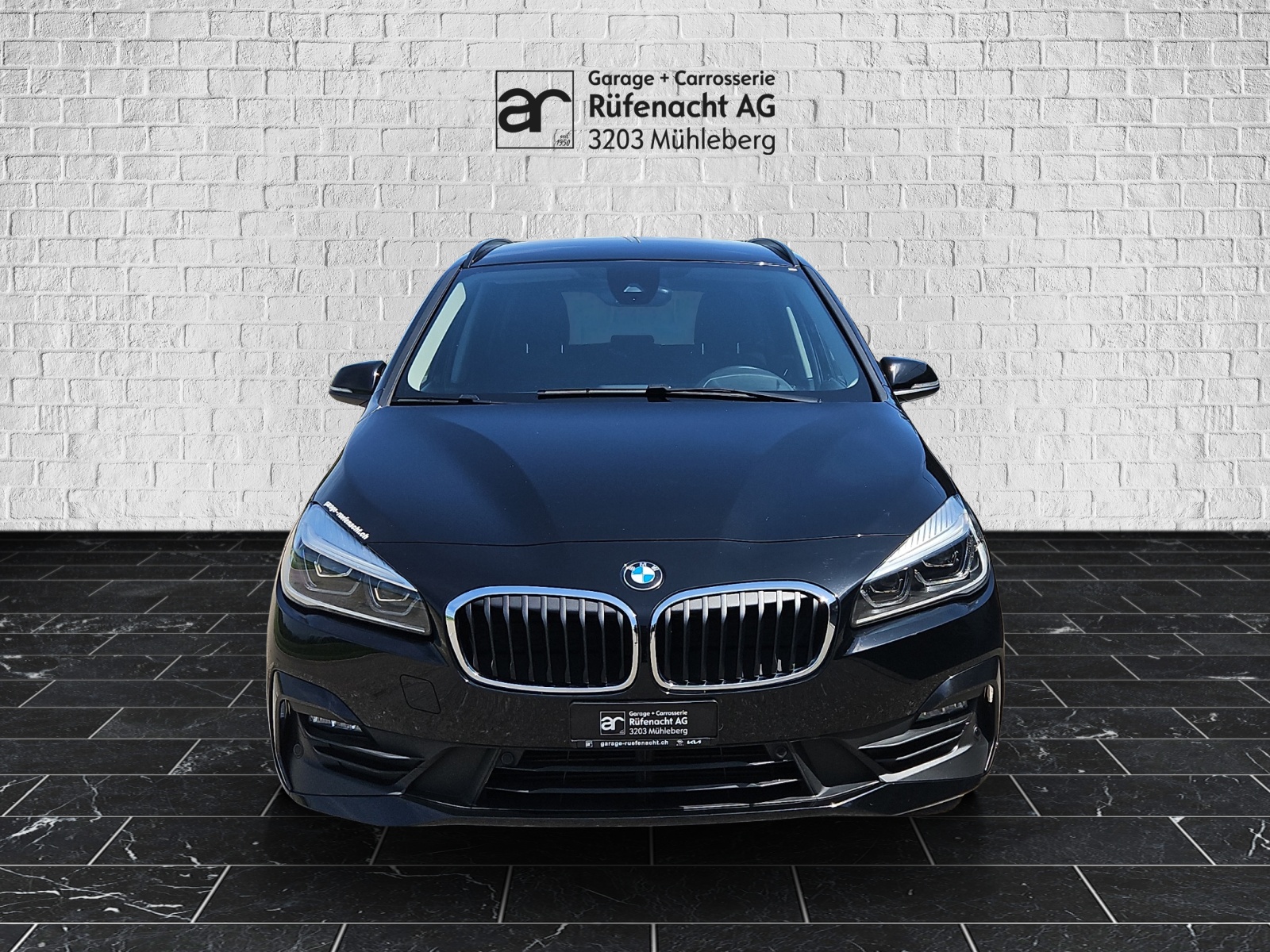 BMW 216d Gran Tourer-showroom-element-2