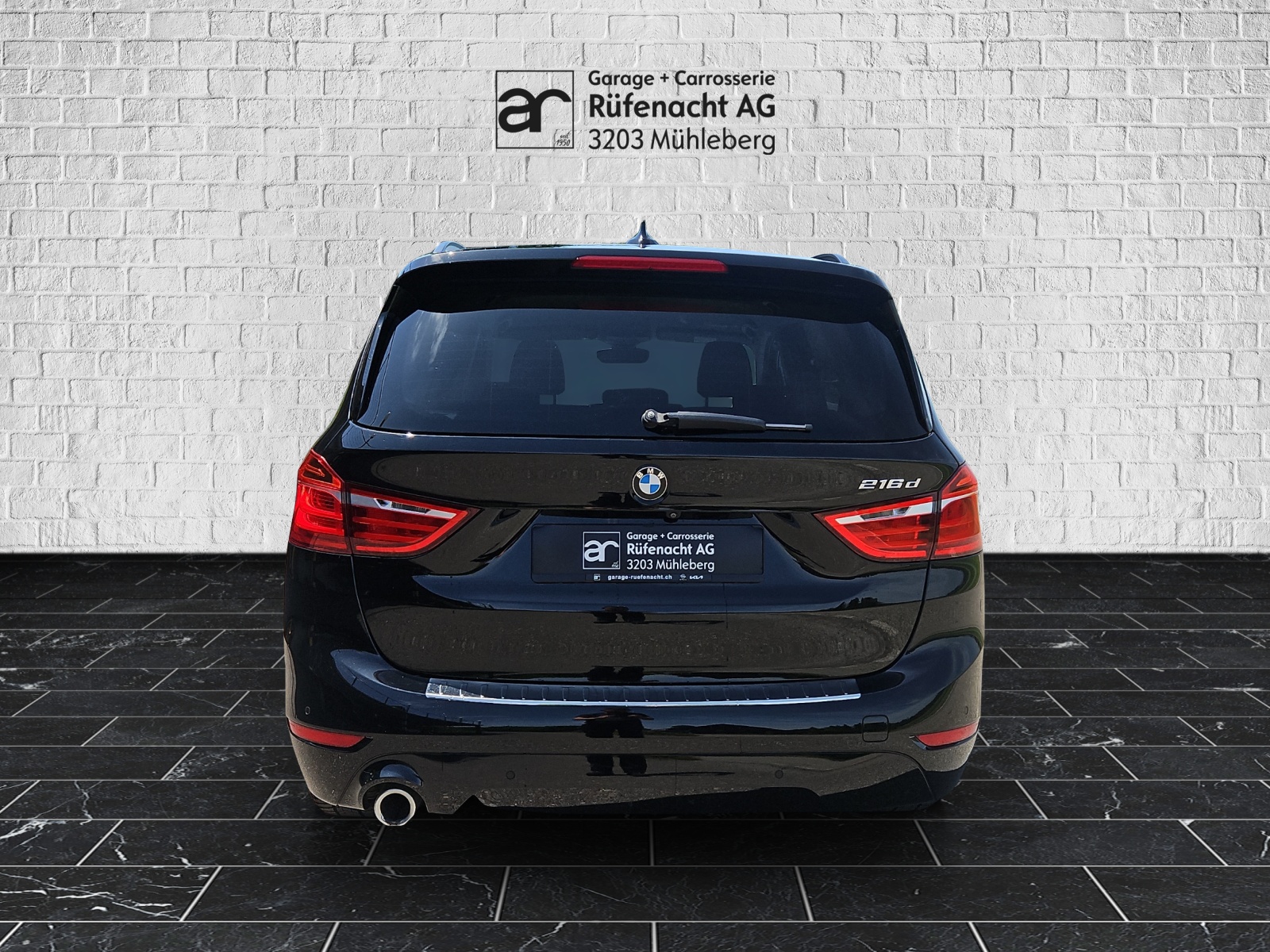 BMW 216d Gran Tourer-showroom-element-3