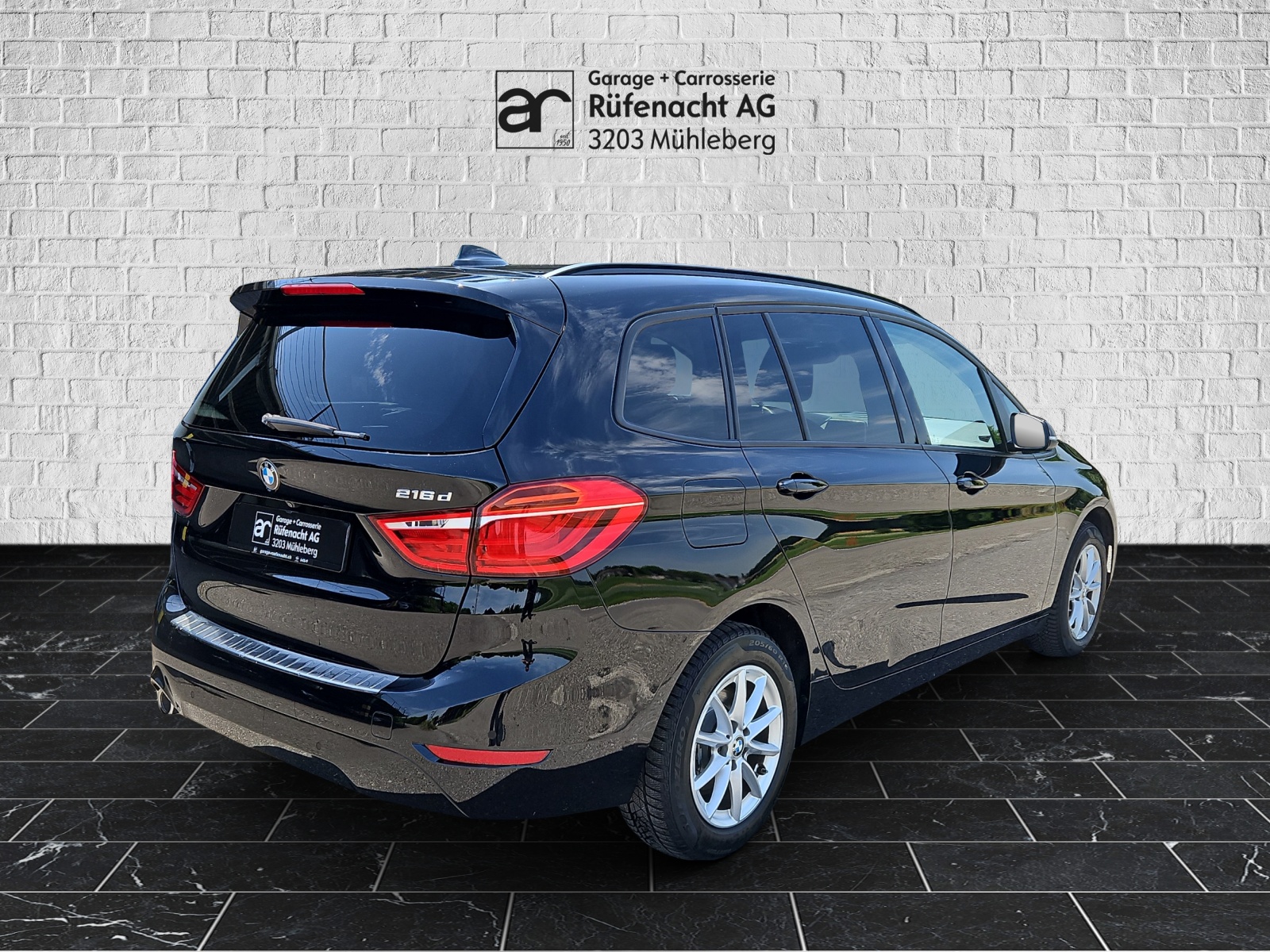 BMW 216d Gran Tourer-showroom-element-1