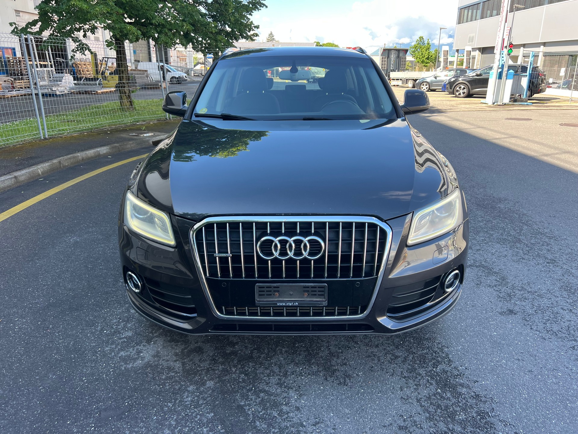 AUDI Q5 2.0 TDI quattro S-tronic-image-1