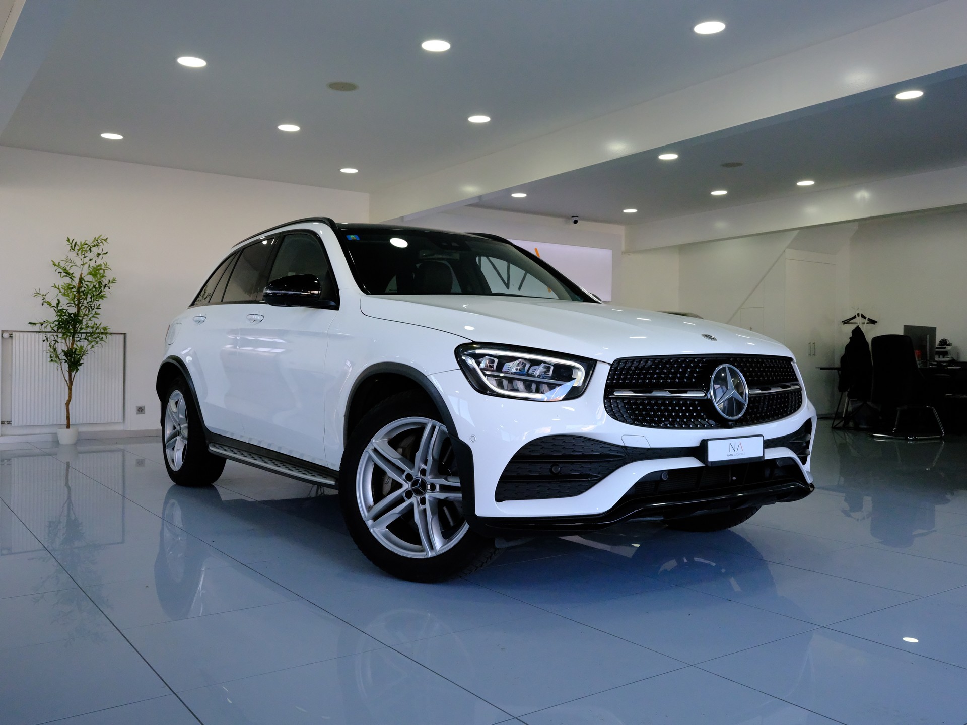 MERCEDES-BENZ GLC 220 d AMG Line 4Matic 9G-Tronic