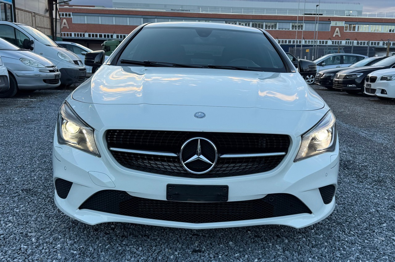 MERCEDES-BENZ CLA Shooting Brake 200 7G-DCT