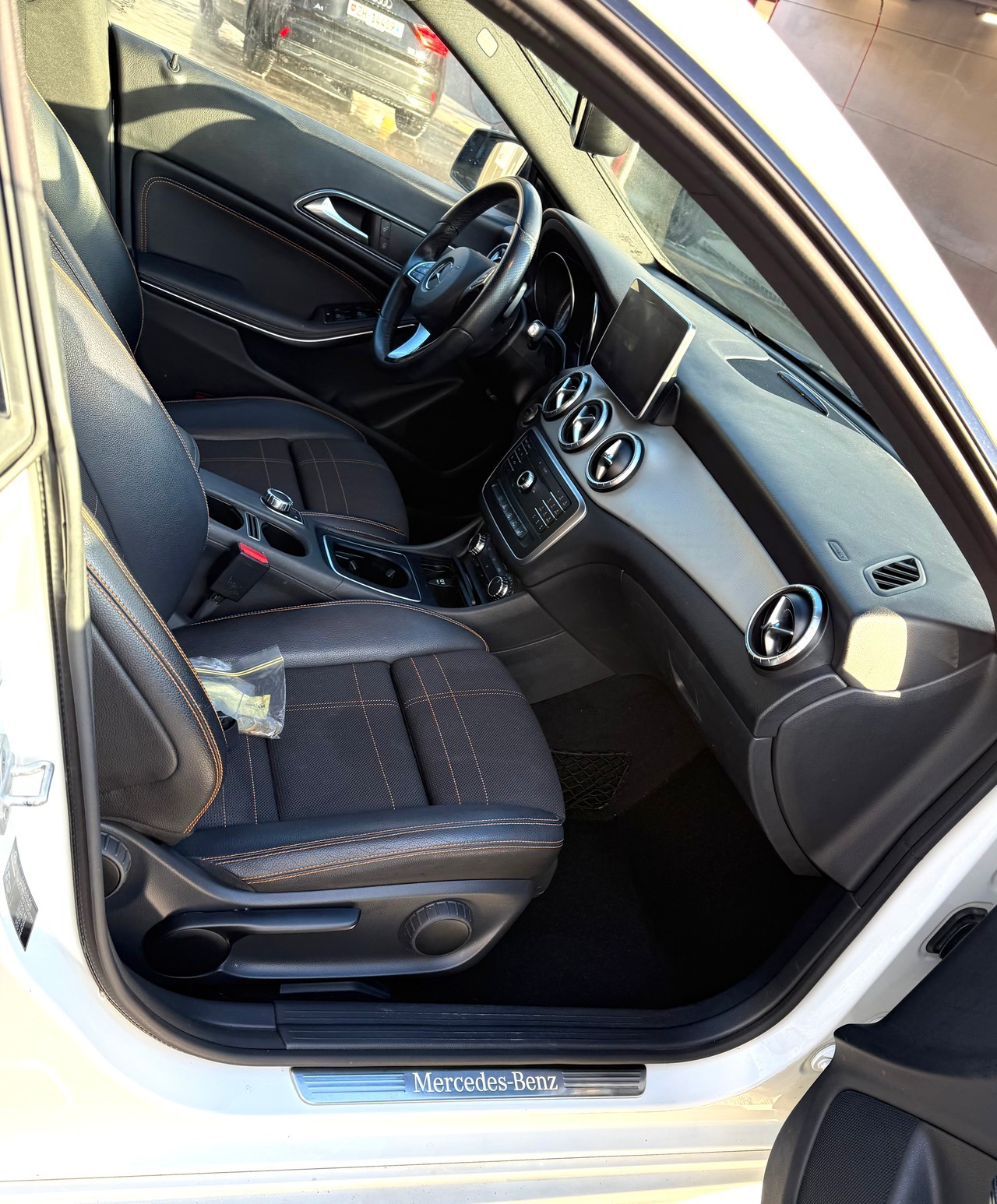 MERCEDES-BENZ CLA Shooting Brake 200 7G-DCT-image-8