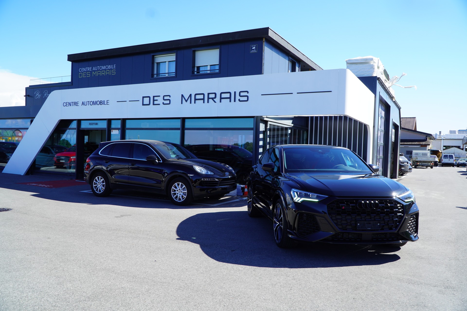 AUDI RS Q3 Sportback quattro S tronic-showroom-element-1