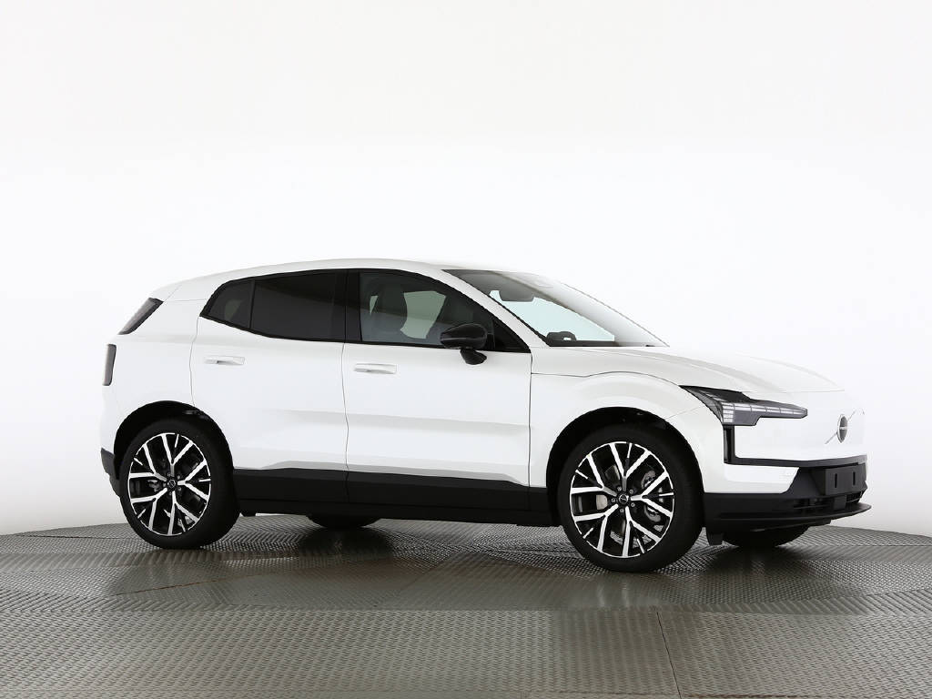 VOLVO EX 30 P8 Plus AWD-image-9