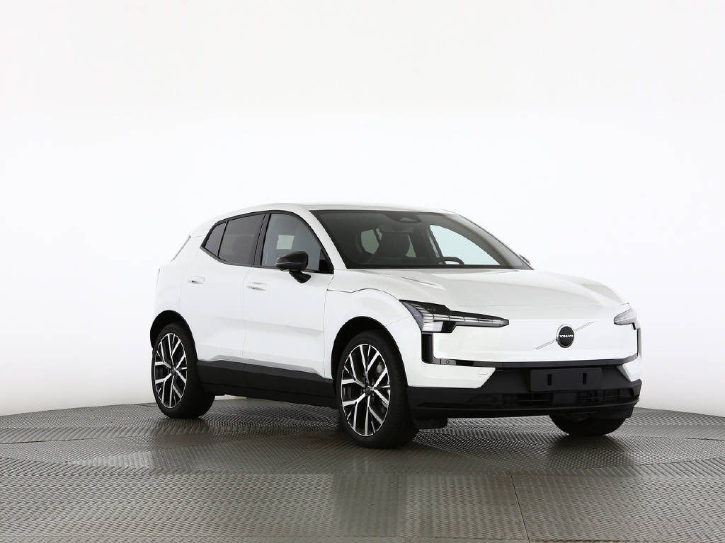 VOLVO EX 30 P8 Plus AWD-image-10