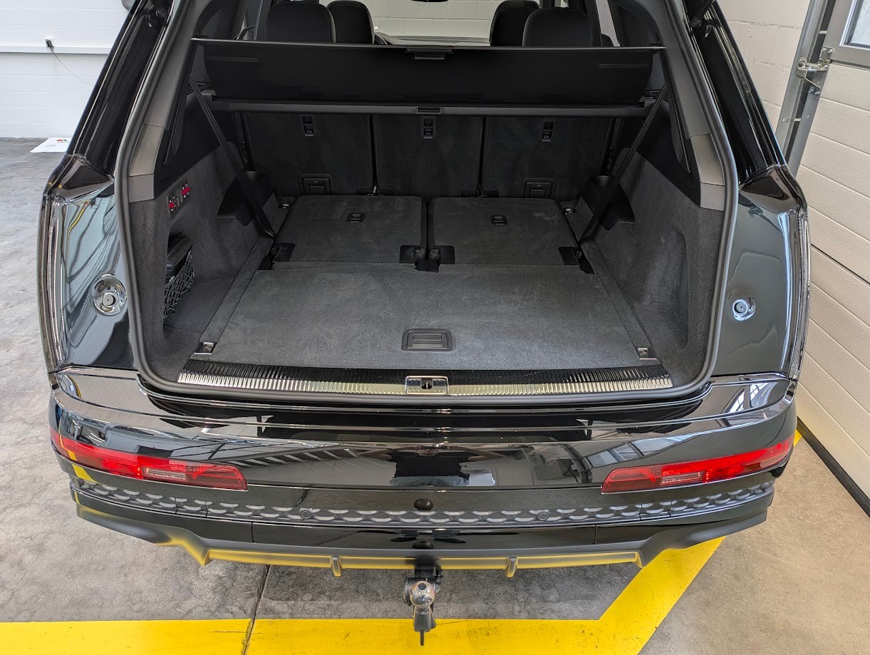 AUDI Q7 SUV 3.0 V6 50 TDI S Line quattro T-Tronic*2xS-LINE ALL-BLACK B&O 7-SITZER 360CAM AIR 4x4-LENK AHK-image-30