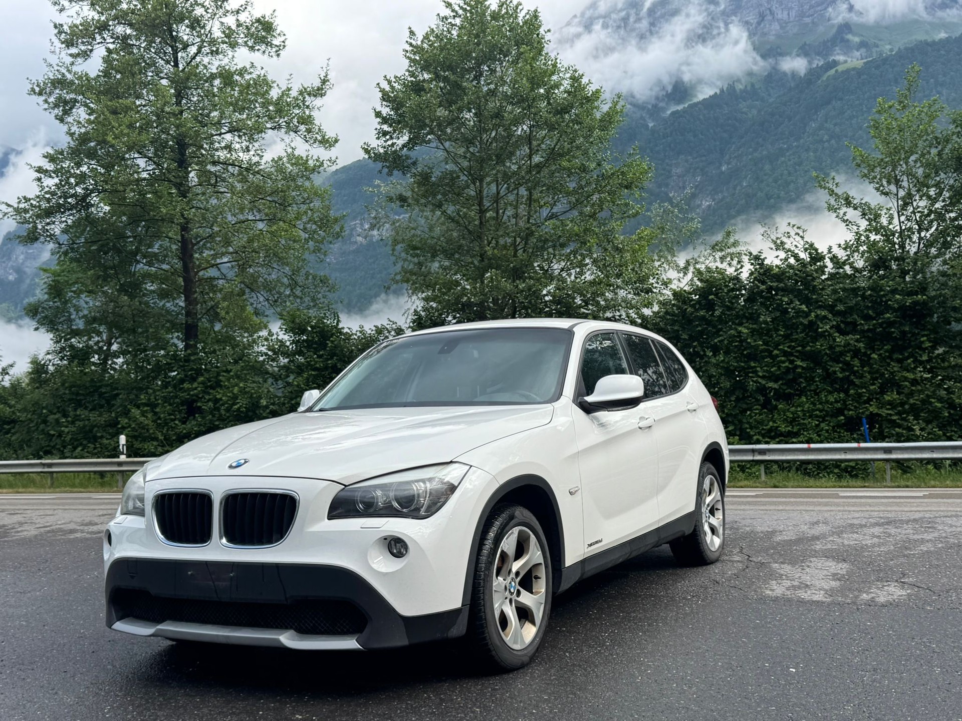 BMW X1 xDrive 18d-image-2