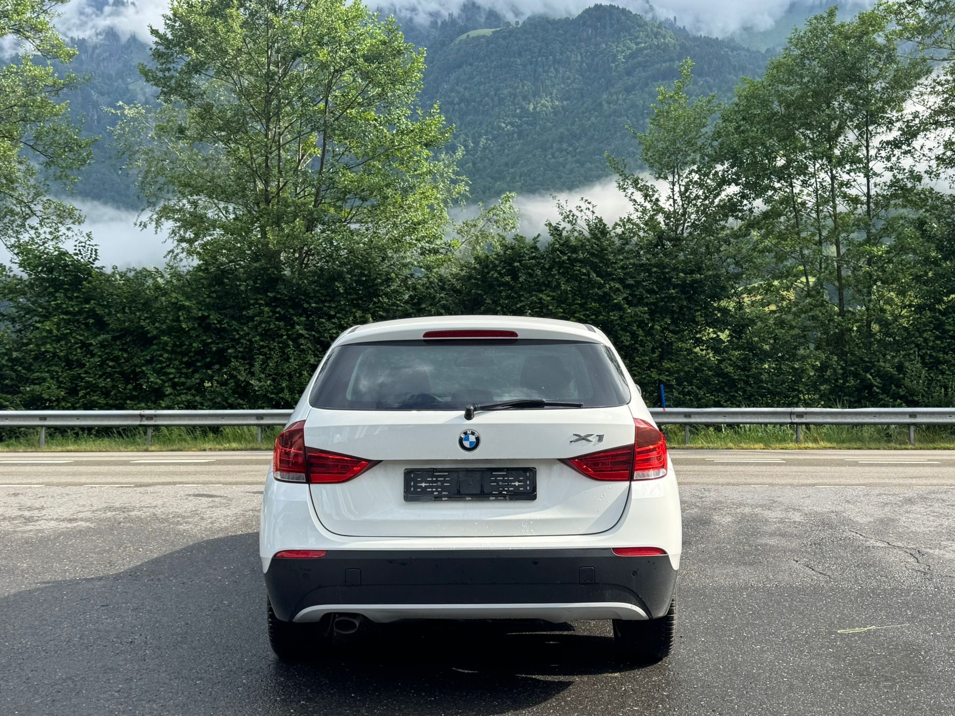 BMW X1 xDrive 18d-image-7