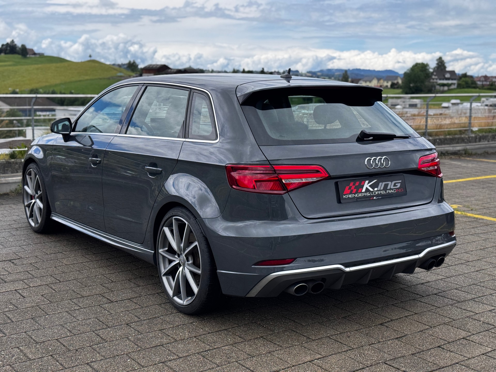 AUDI S3 Sportback 2.0 TFSI quattro S-tronic-image-6