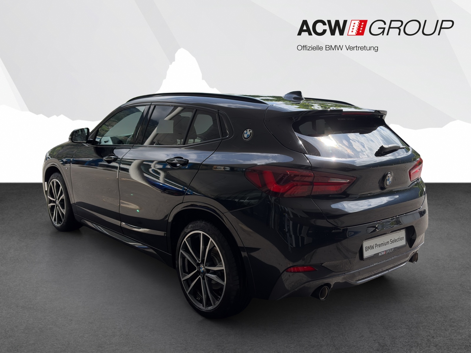 BMW X2 20i xDrive-showroom-element-2