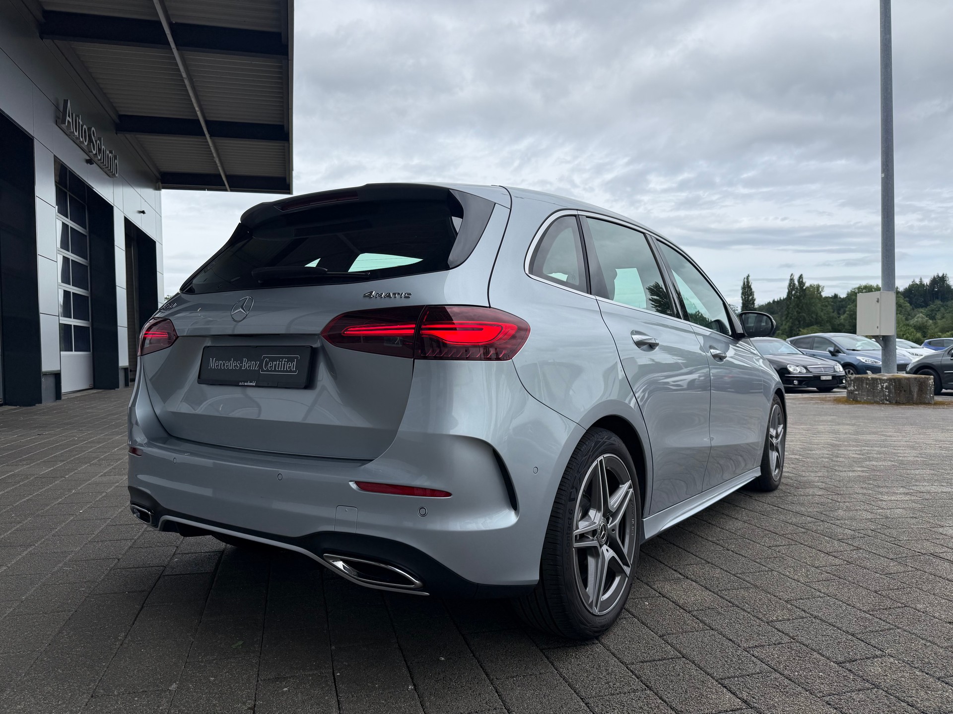 MERCEDES-BENZ B 250 AMG Line 4Matic 8G-DCT-showroom-element-1