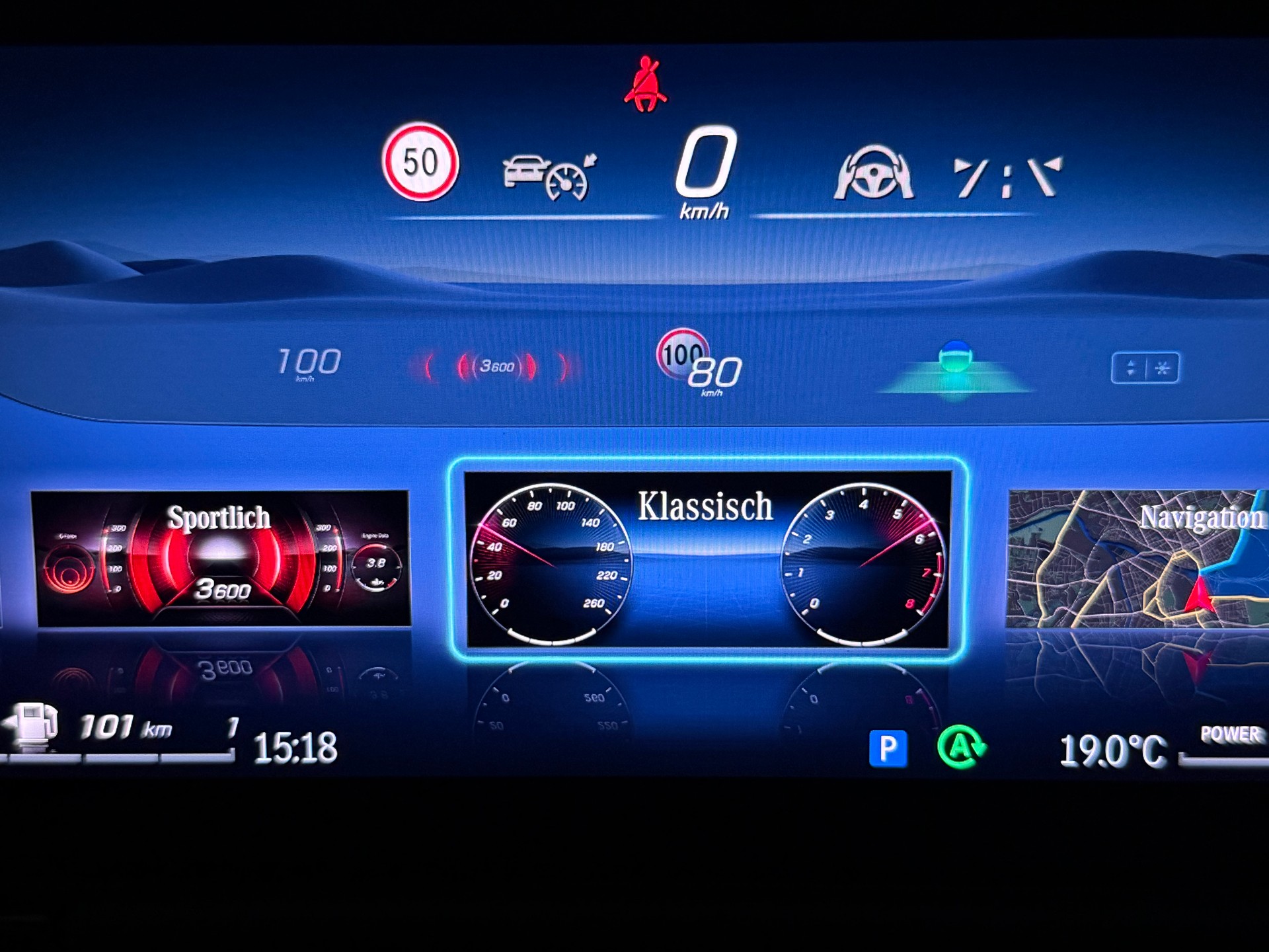 MERCEDES-BENZ B 250 AMG Line 4Matic 8G-DCT-image-18