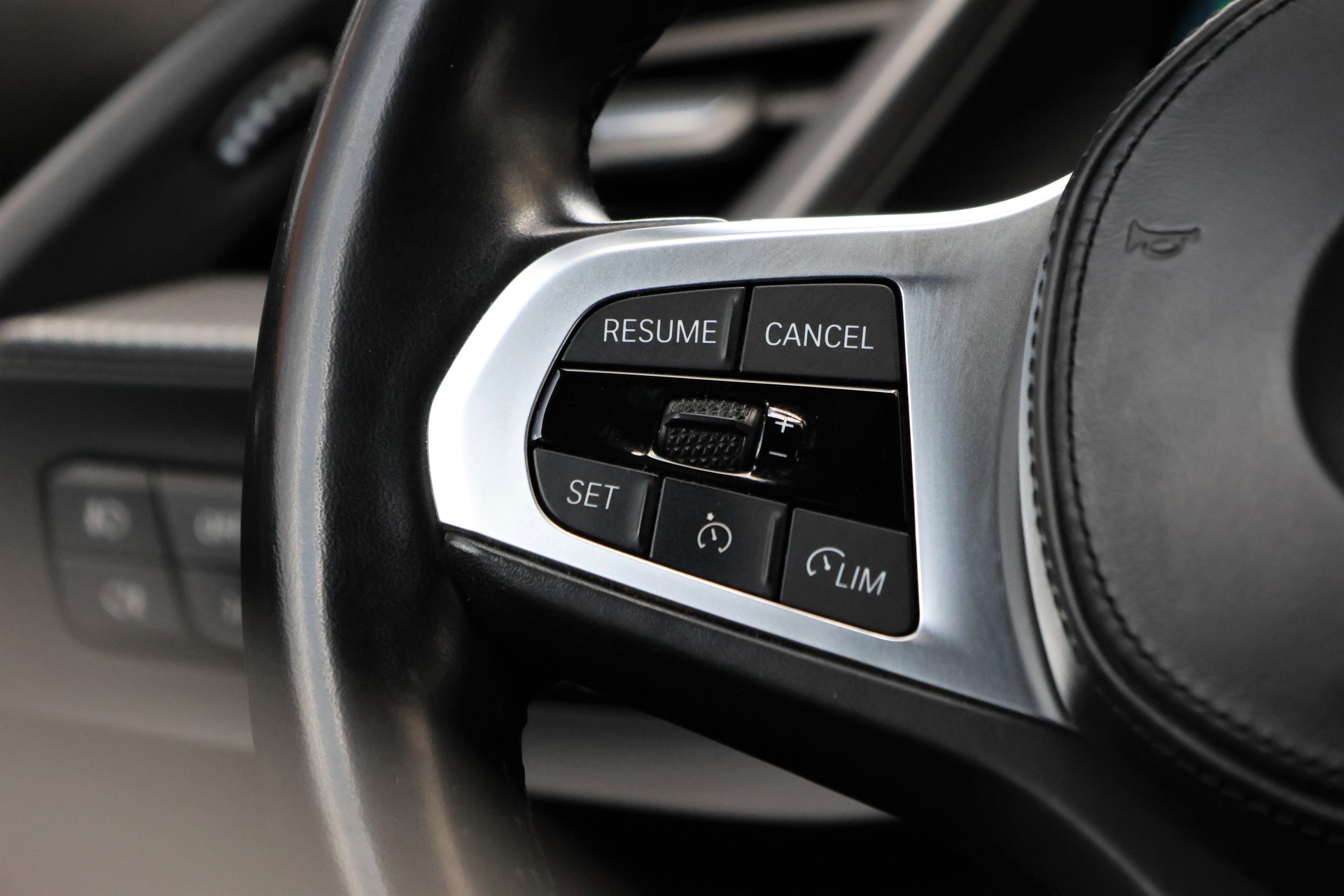 BMW 118i M Sport Steptronic (CH)-image-15