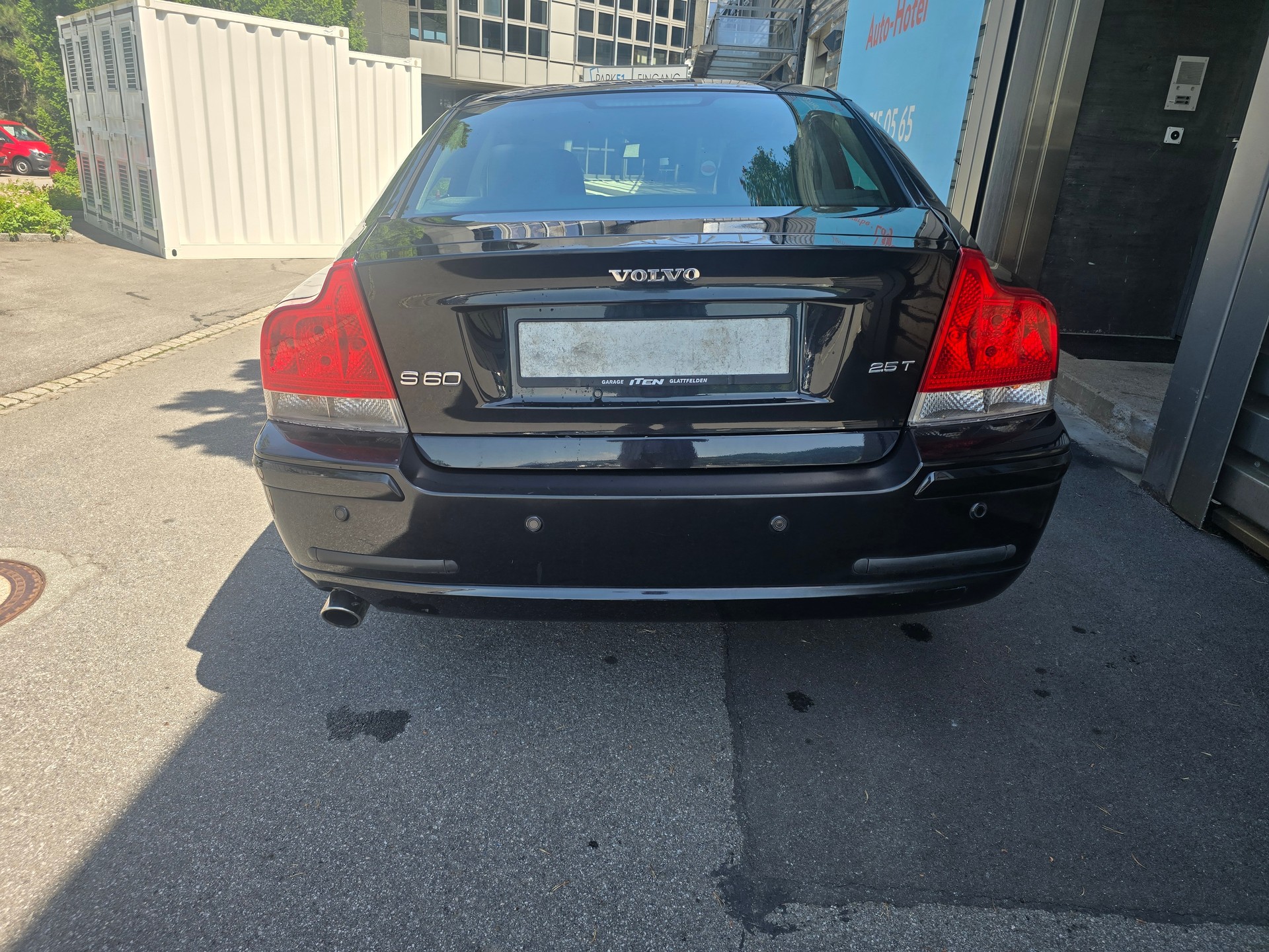 VOLVO S60 2.5T AWD Stockholm Geartronic-image-3