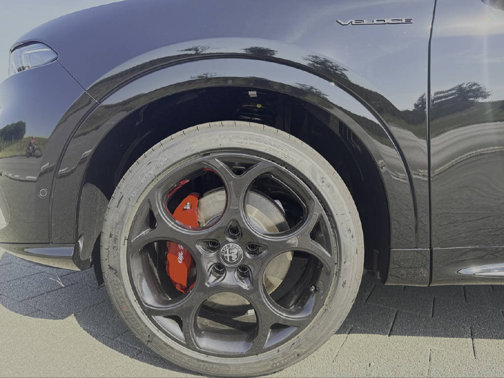 ALFA ROMEO Tonale 1.3 Plug-in Hybrid Veloce Q4-image-7