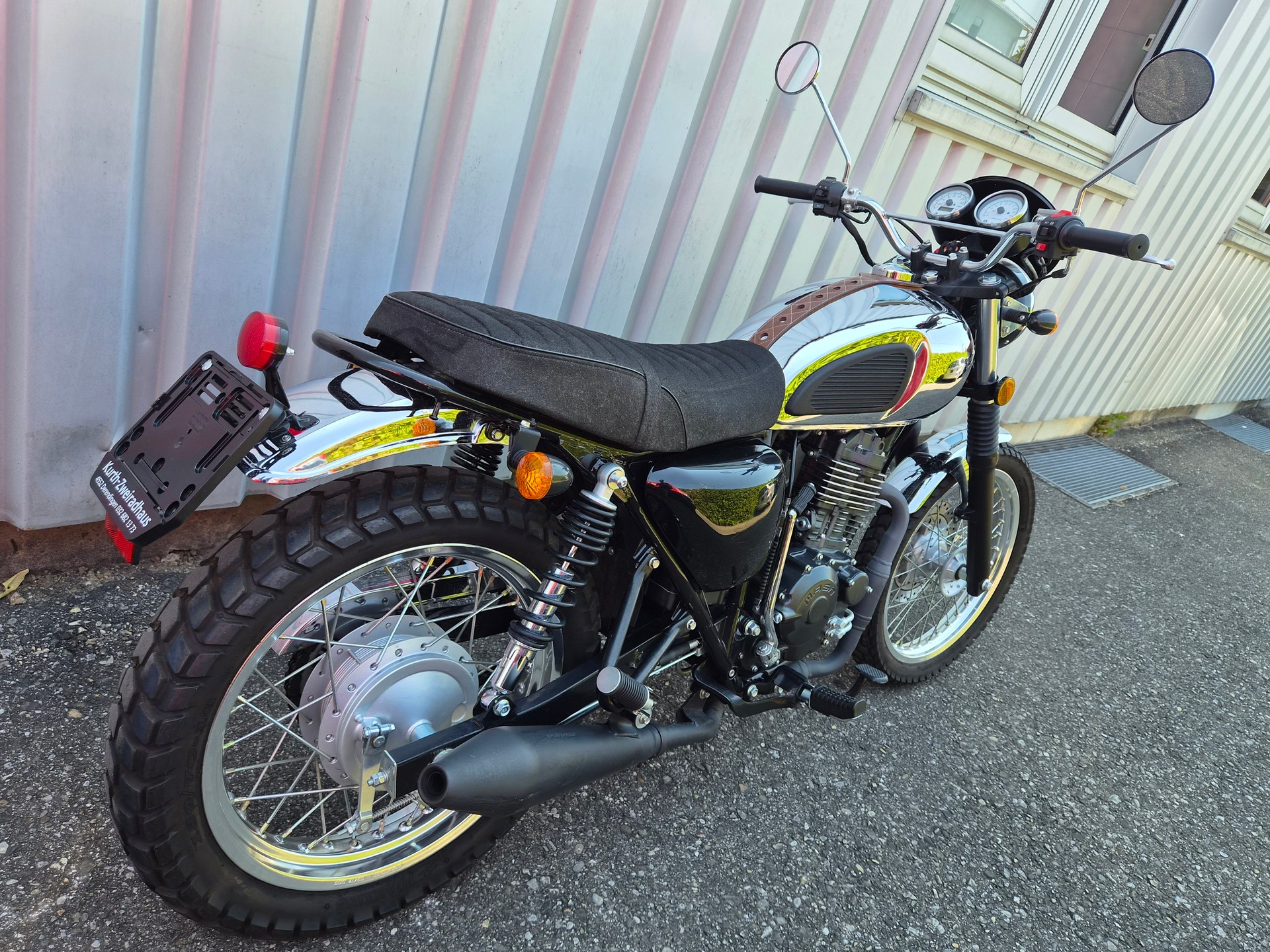 MASH Scrambler 400 E4-image-4