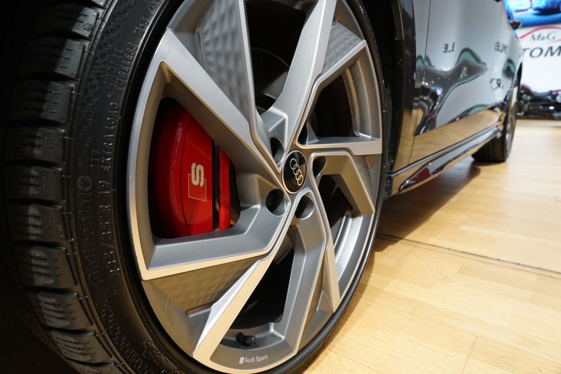 AUDI S3 Sportback 2.0 TFSI quattro S-tronic-showroom-element-3
