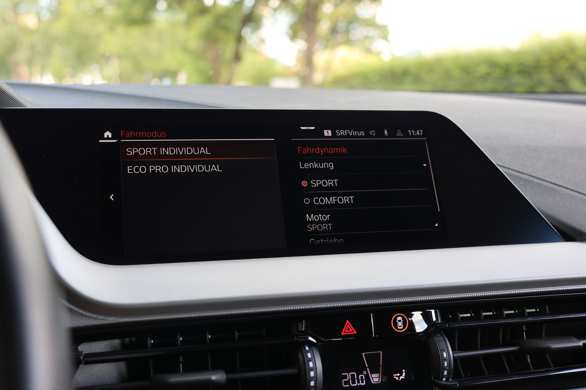 BMW 118i Steptronic Essential Edition-image-24