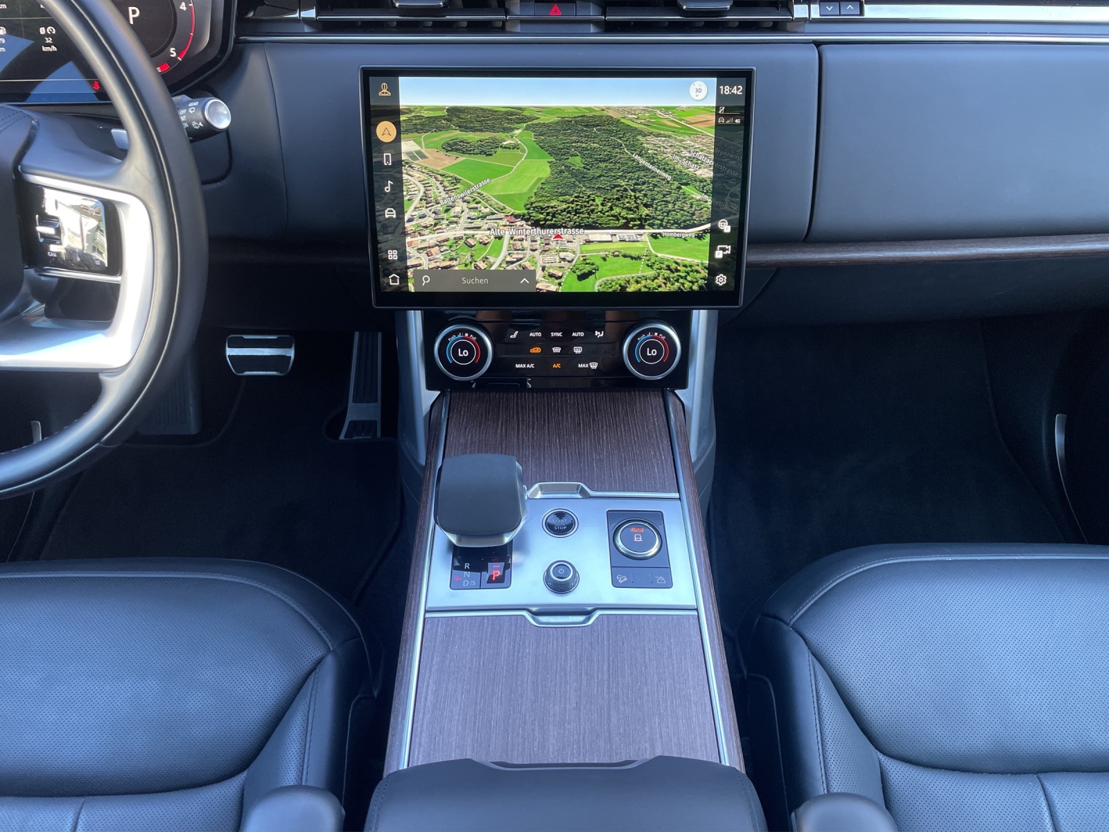 LAND ROVER Range Rover D300 3.0D I6 MHEV HSE Automatic *URBAN*-image-17