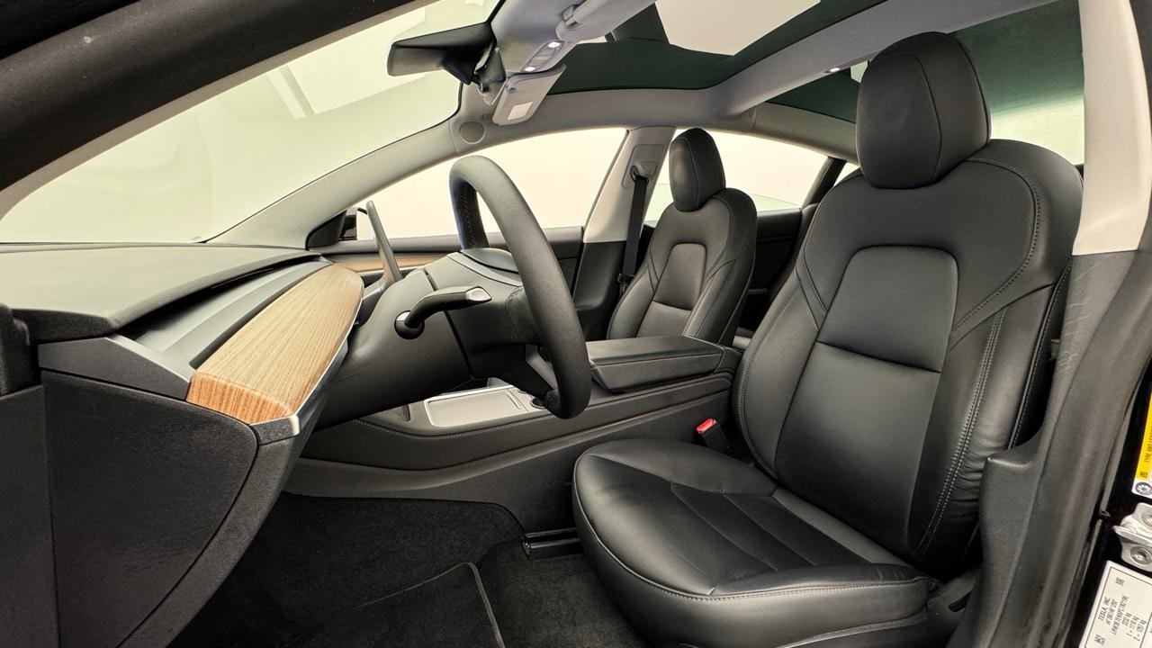 TESLA Model 3 Long Range Dual Motor AWD-image-4