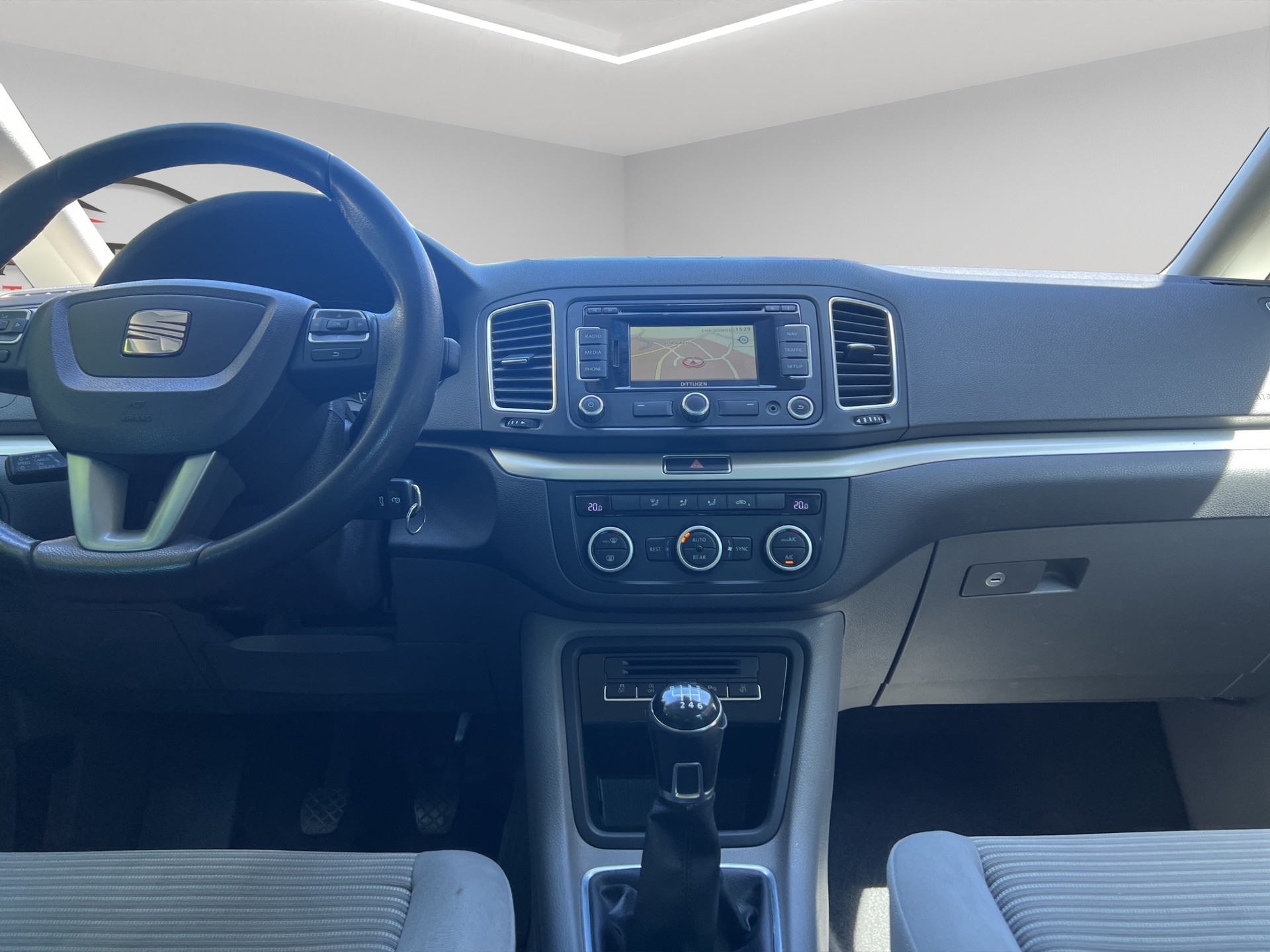 SEAT Alhambra 2.0 TDI Style 4x4-image-9