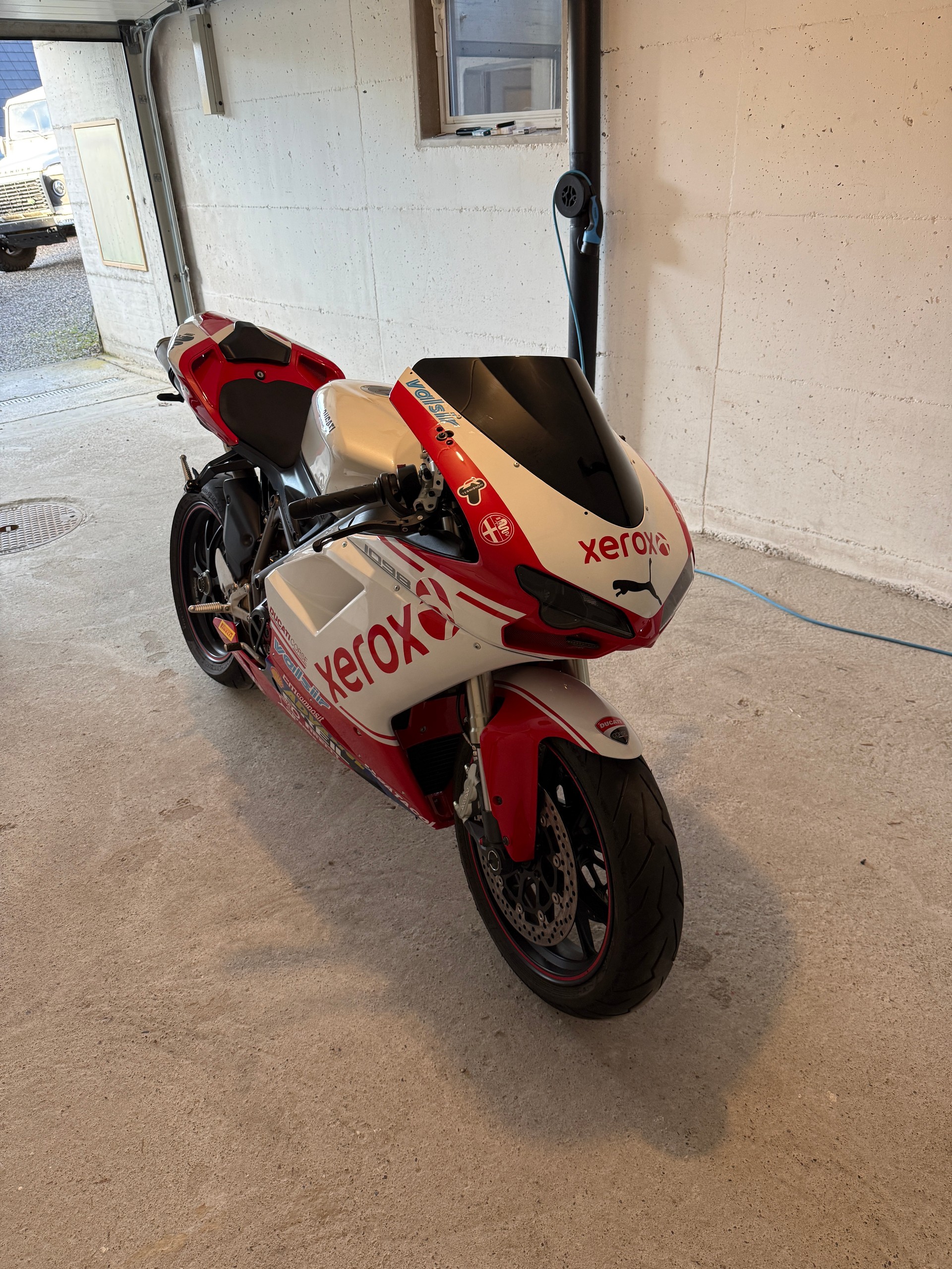 DUCATI 848 Superbike-image-0