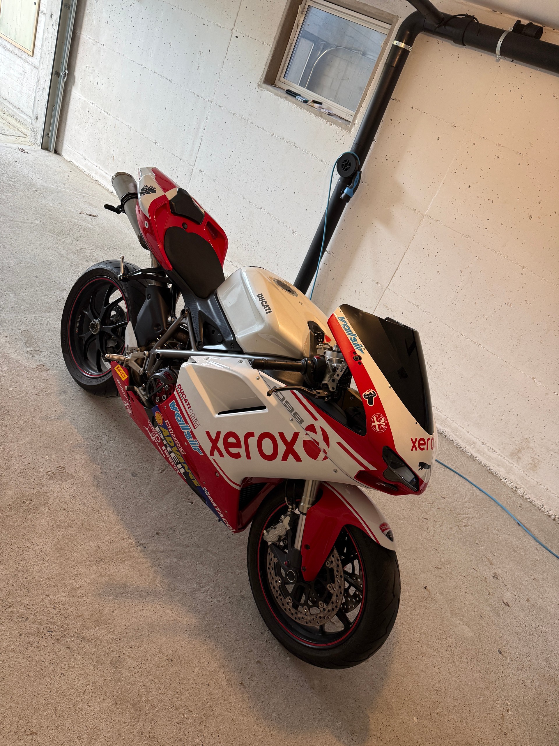 DUCATI 848 Superbike-image-6