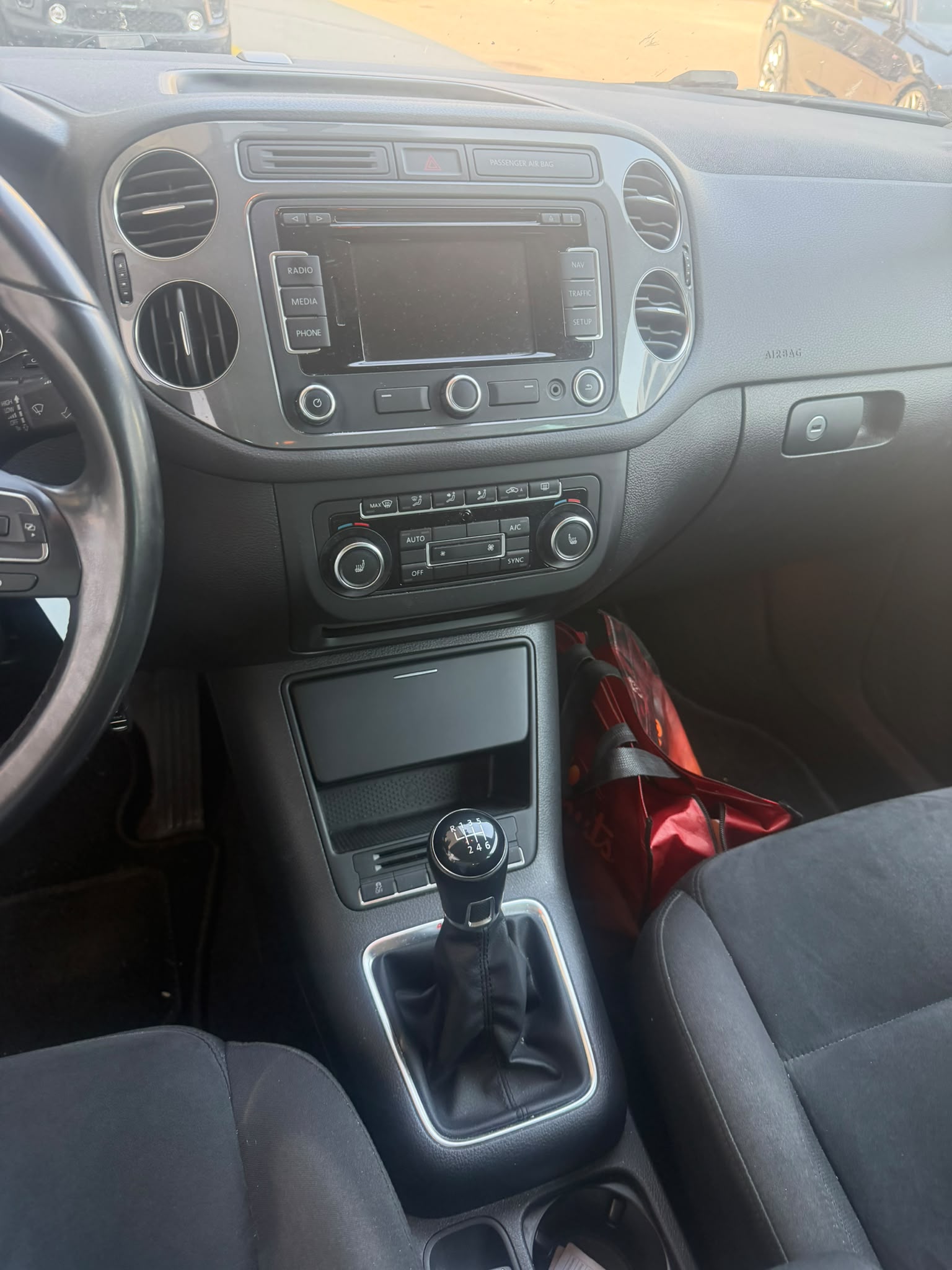 VW Tiguan 2.0 TSI Sport&Style 4Motion-image-11