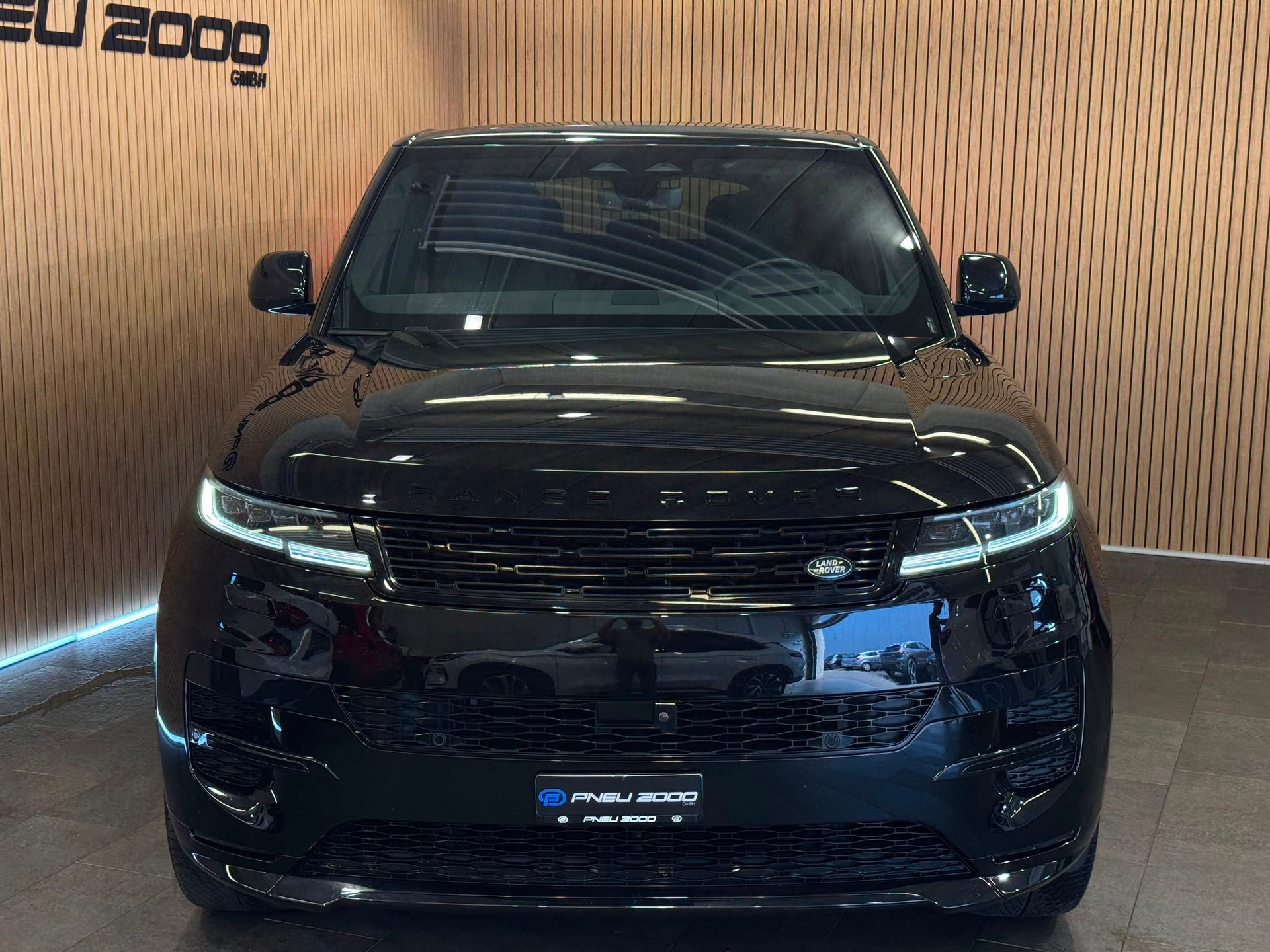 LAND ROVER Range Rover Sport D250 3.0 TD6 MHEV Dynamic SE Automatic-showroom-element-1