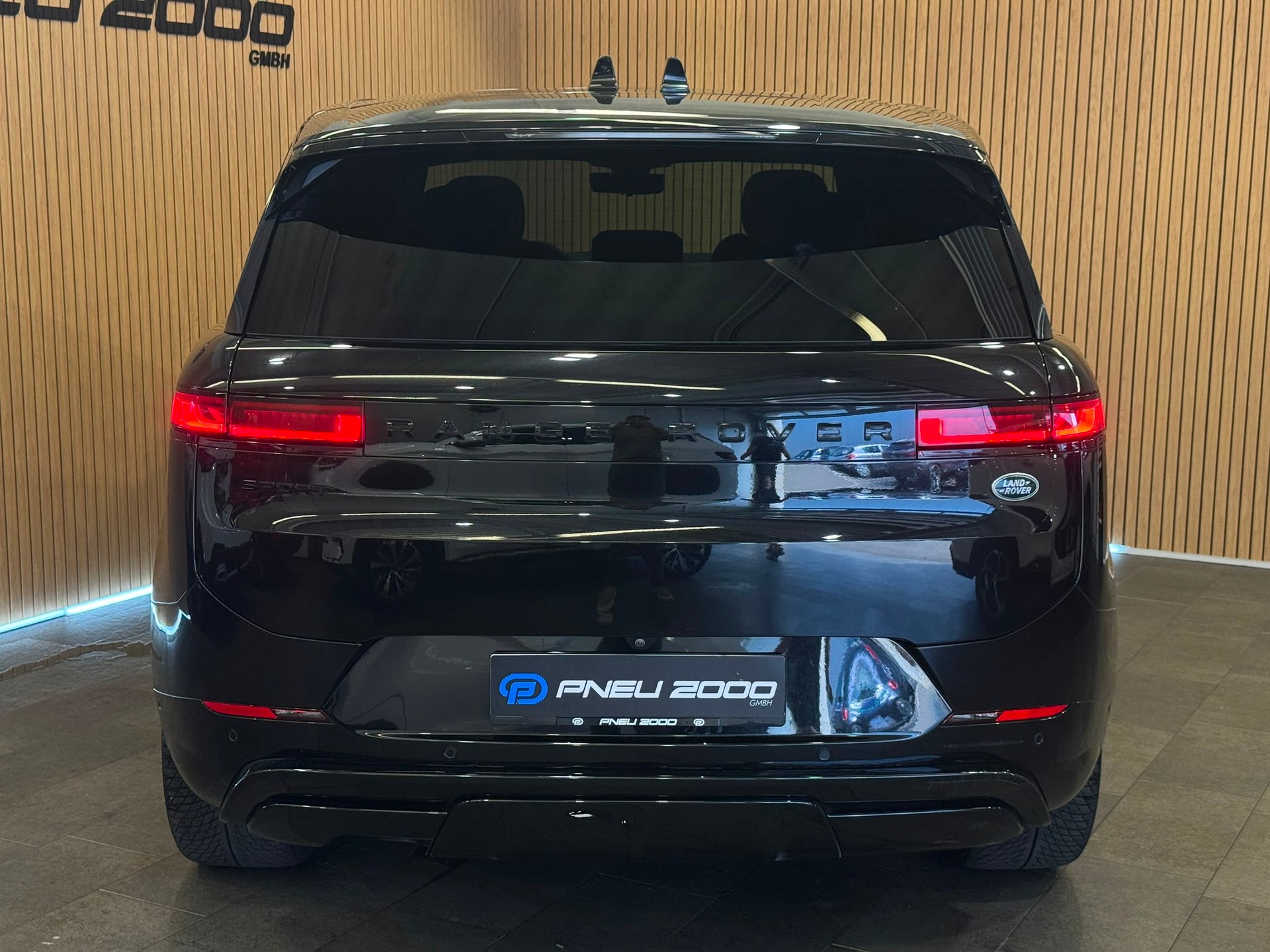 LAND ROVER Range Rover Sport D250 3.0 TD6 MHEV Dynamic SE Automatic-image-6