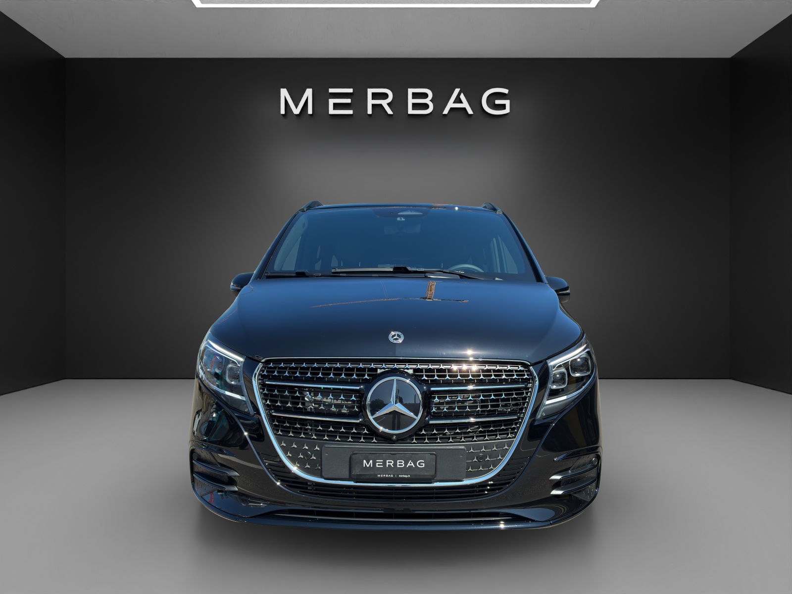 MERCEDES-BENZ V 300 d lang 4Matic Swiss Edition 9G-Tronic-image-1