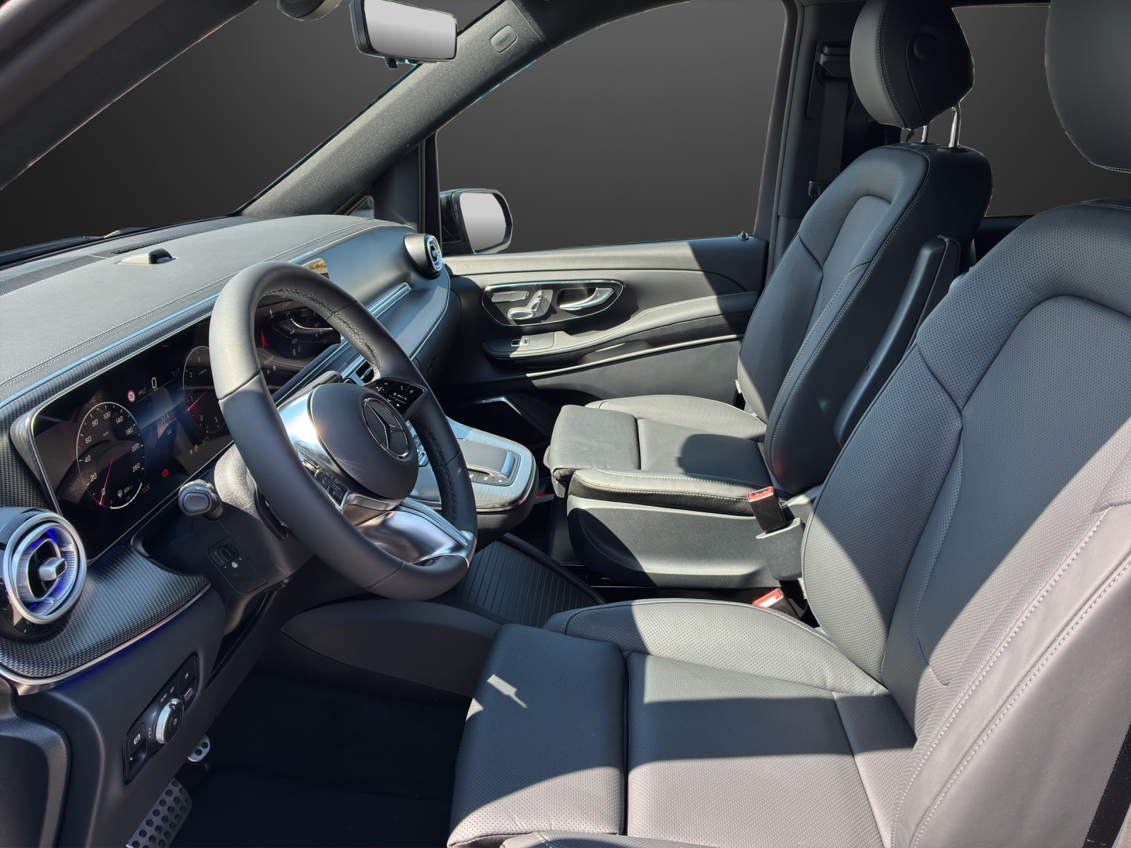 MERCEDES-BENZ V 300 d lang 4Matic Swiss Edition 9G-Tronic-image-9