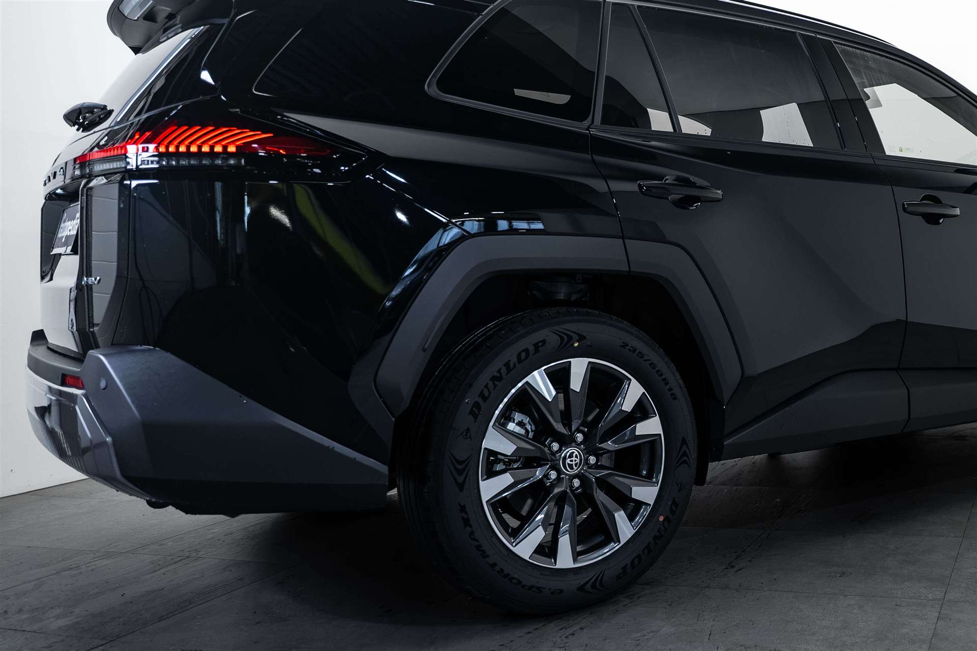 TOYOTA TOYOTA RAV-4 2.5 HSD Trend AWD e-CVT Automat-showroom-element-3