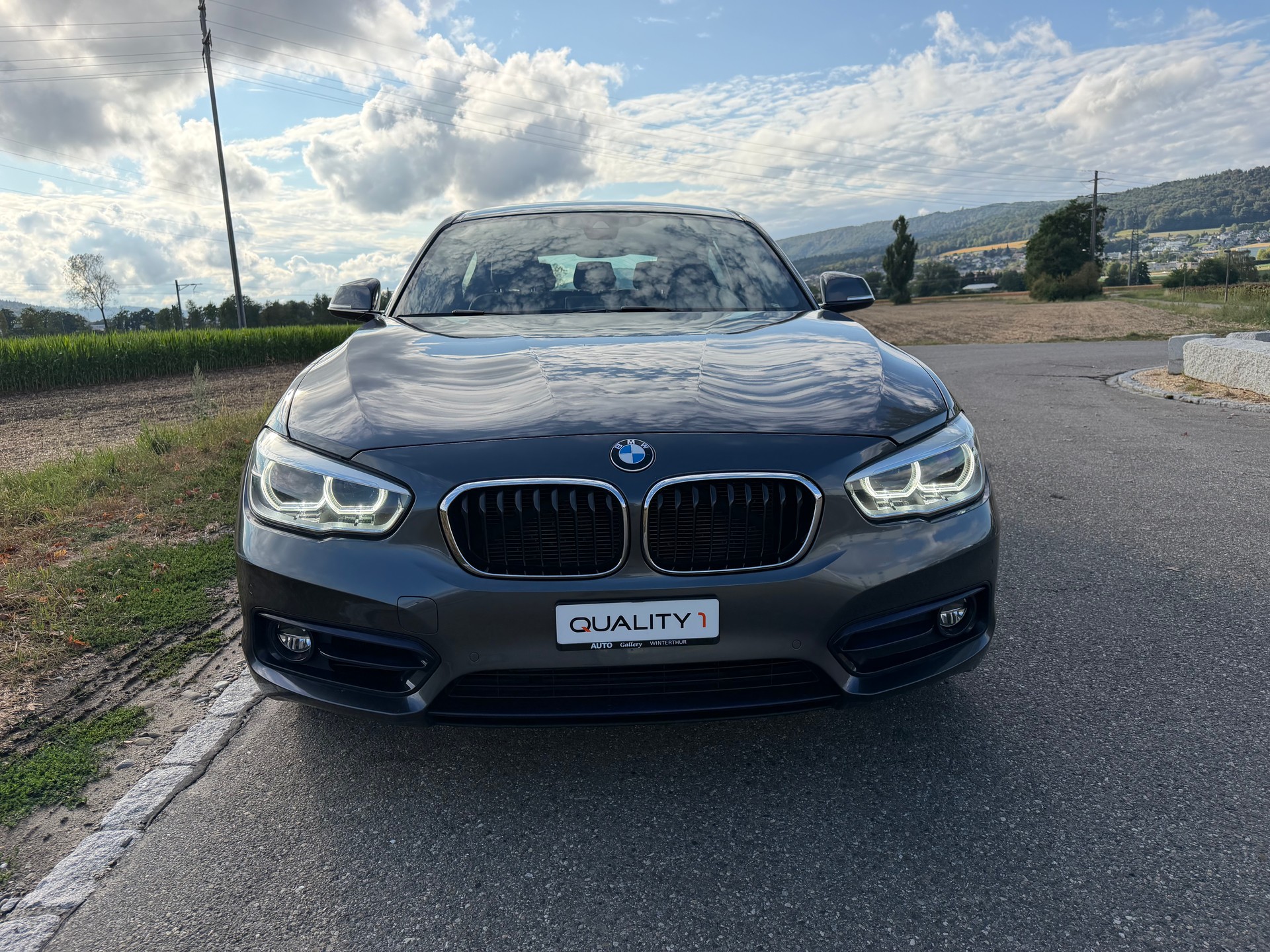 BMW 118i Edition Sport Line Steptronic-showroom-element-2