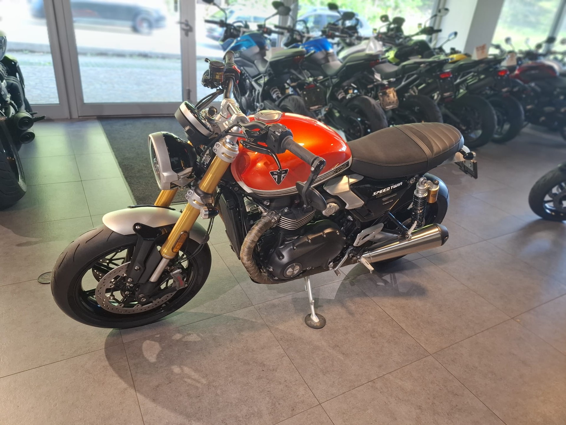 TRIUMPH Speed Twin 1200 RS-image-2
