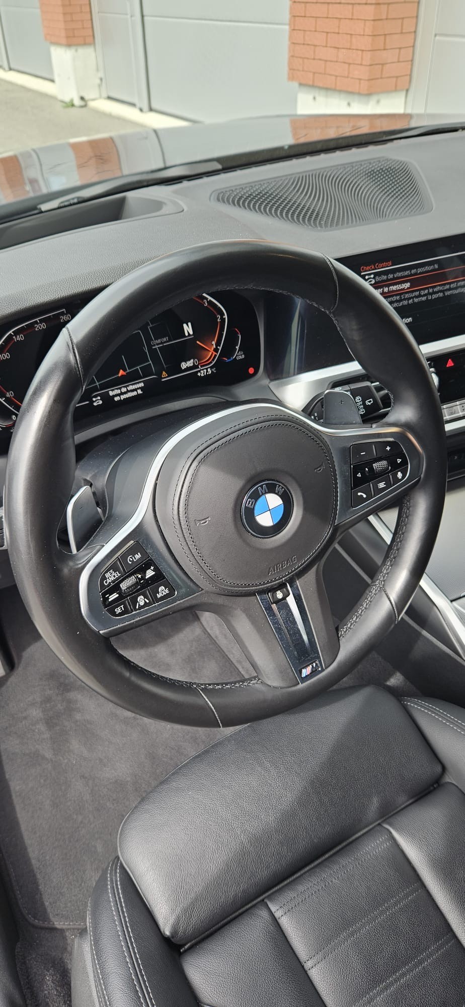 BMW 320d xDrive Touring M Sport Steptronic-image-26
