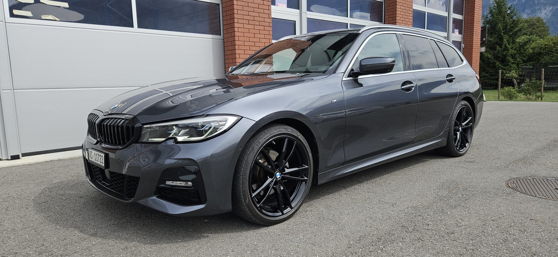 BMW 320d xDrive Touring M Sport Steptronic-image-39