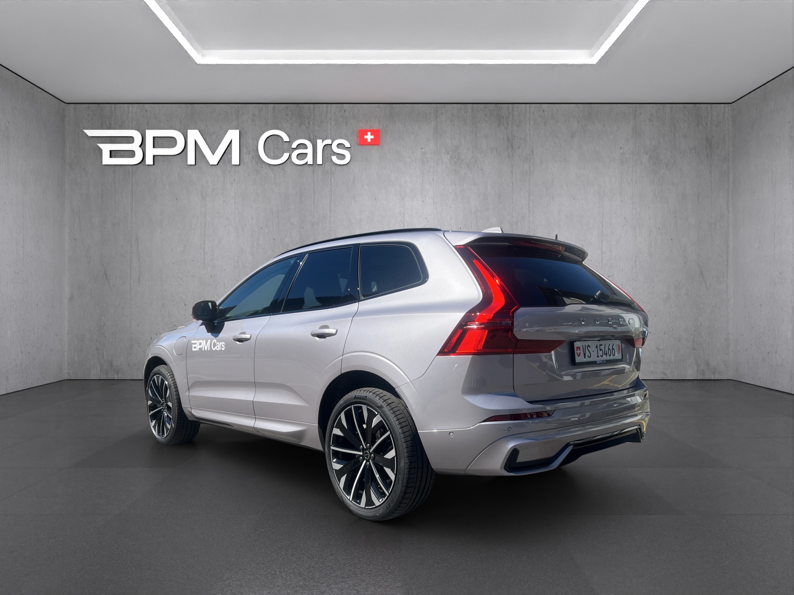VOLVO XC60 T6 eAWD PluginHybrid Ultra Dark Geartronic-image-5