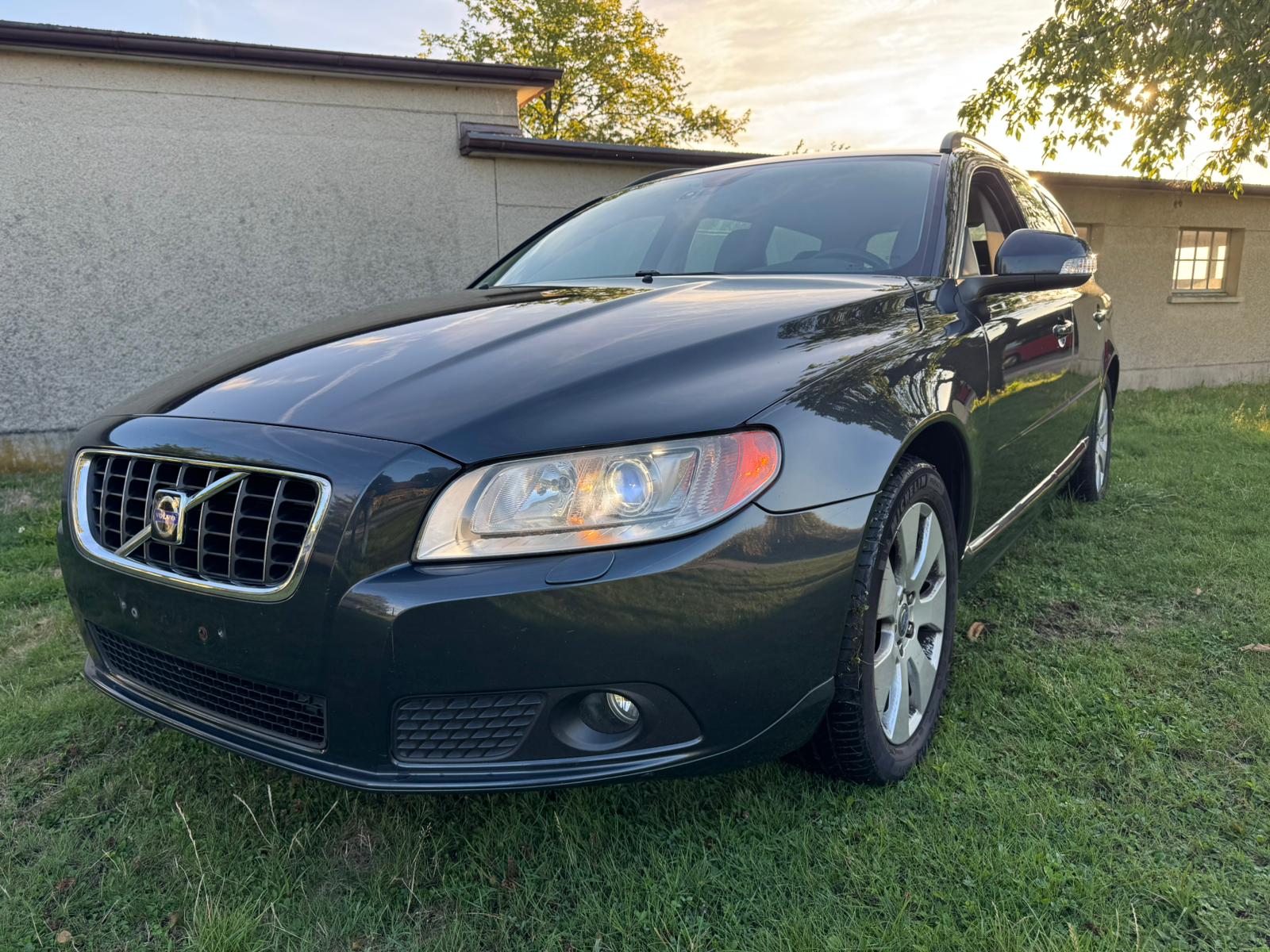 VOLVO V70 2.5T Summum Geartronic