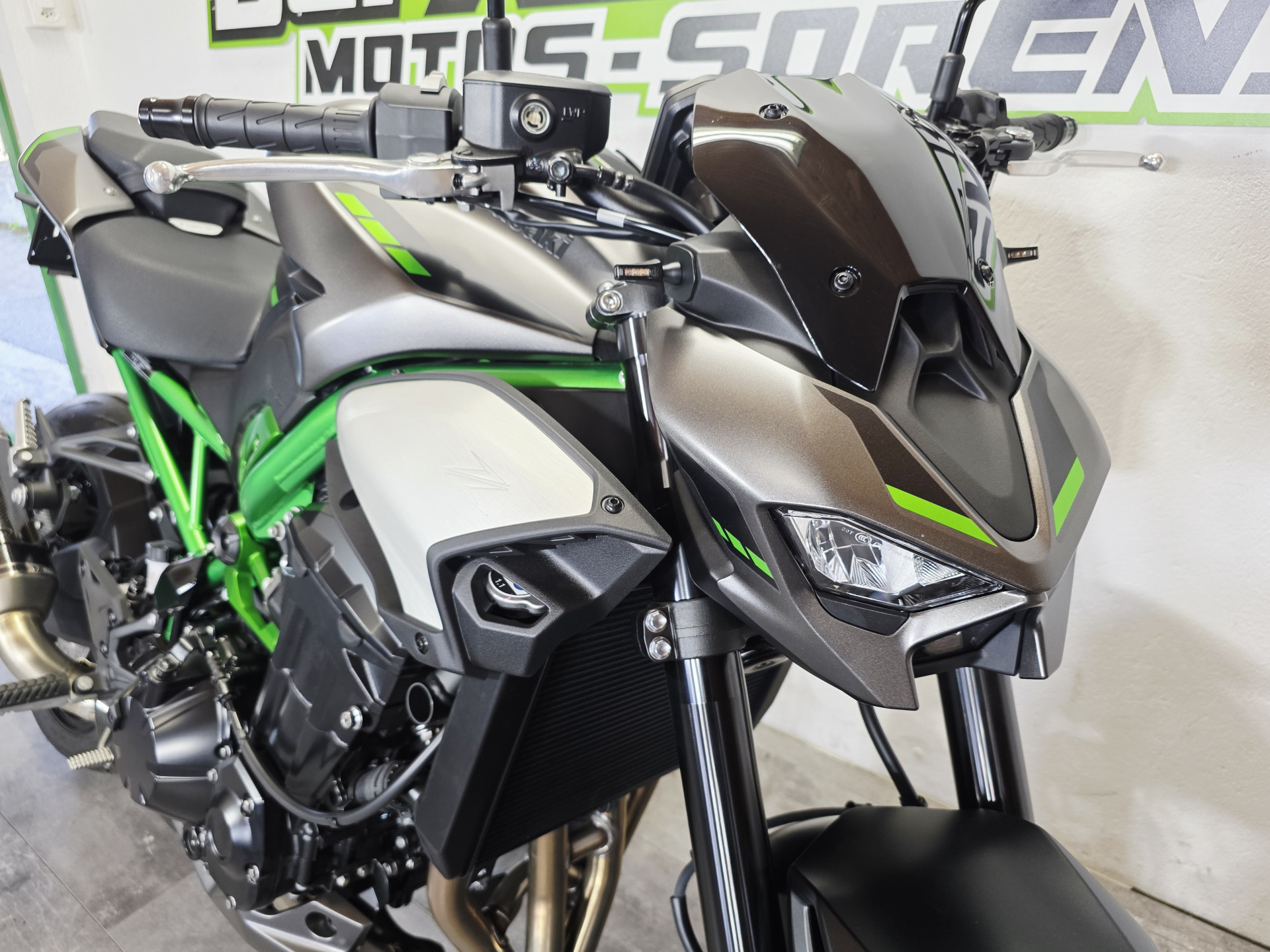 KAWASAKI Z 900-image-1