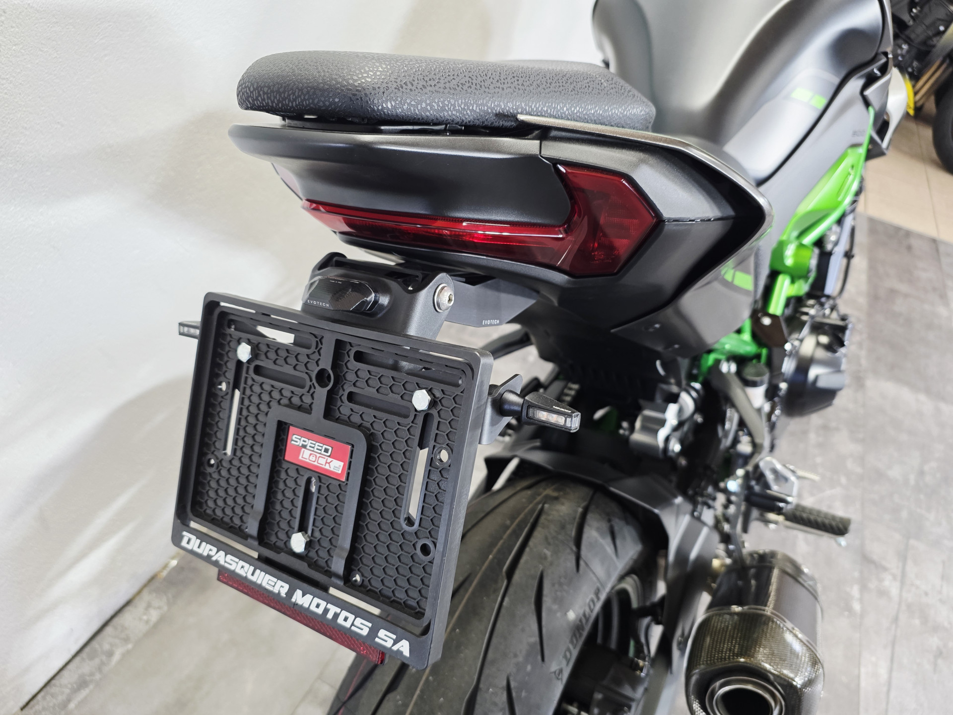 KAWASAKI Z 900-image-7