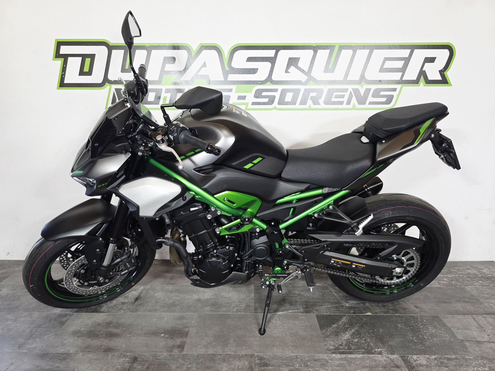 KAWASAKI Z 900-image-2