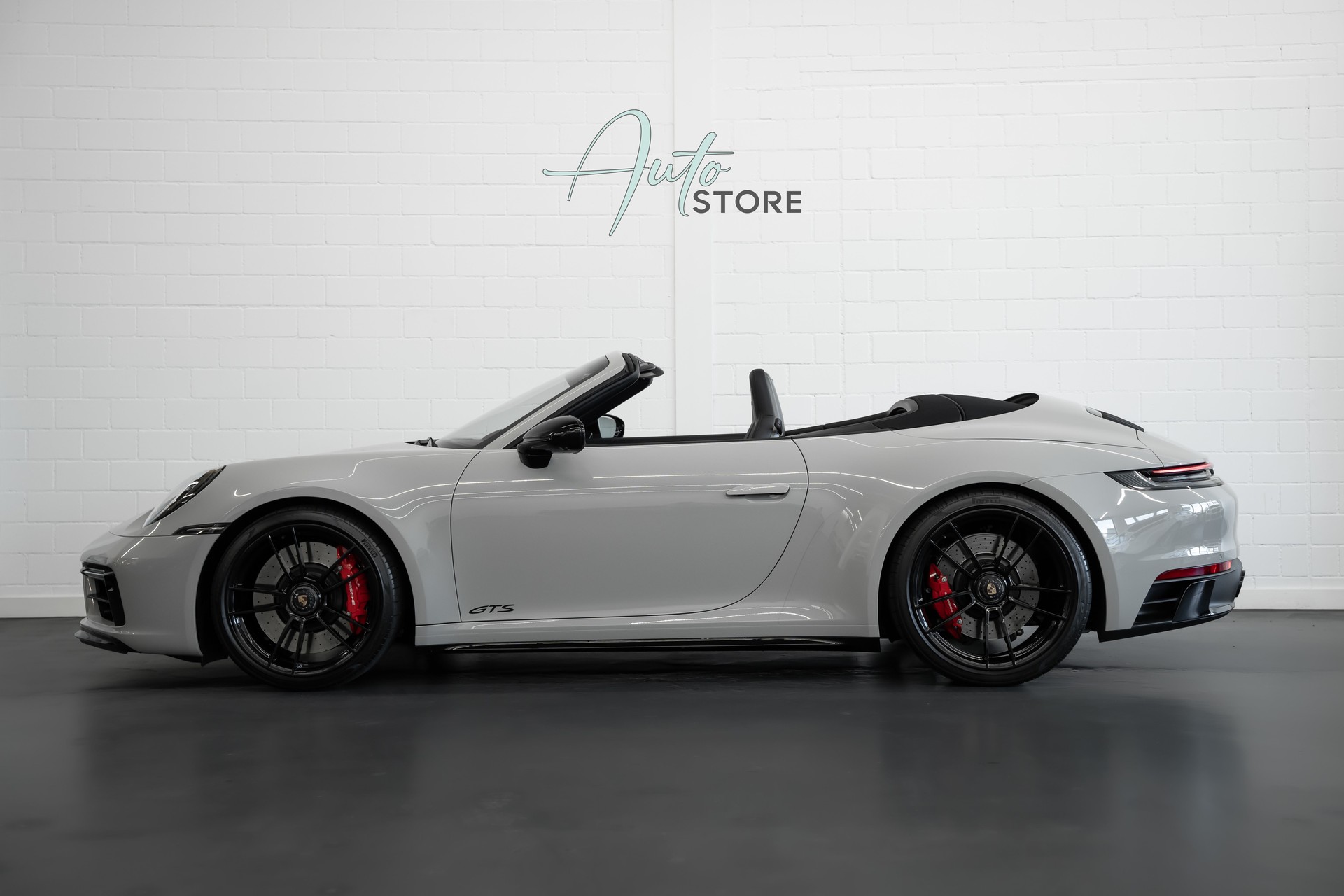 PORSCHE 911 Carrera GTS Cabriolet PDK-showroom-element-2