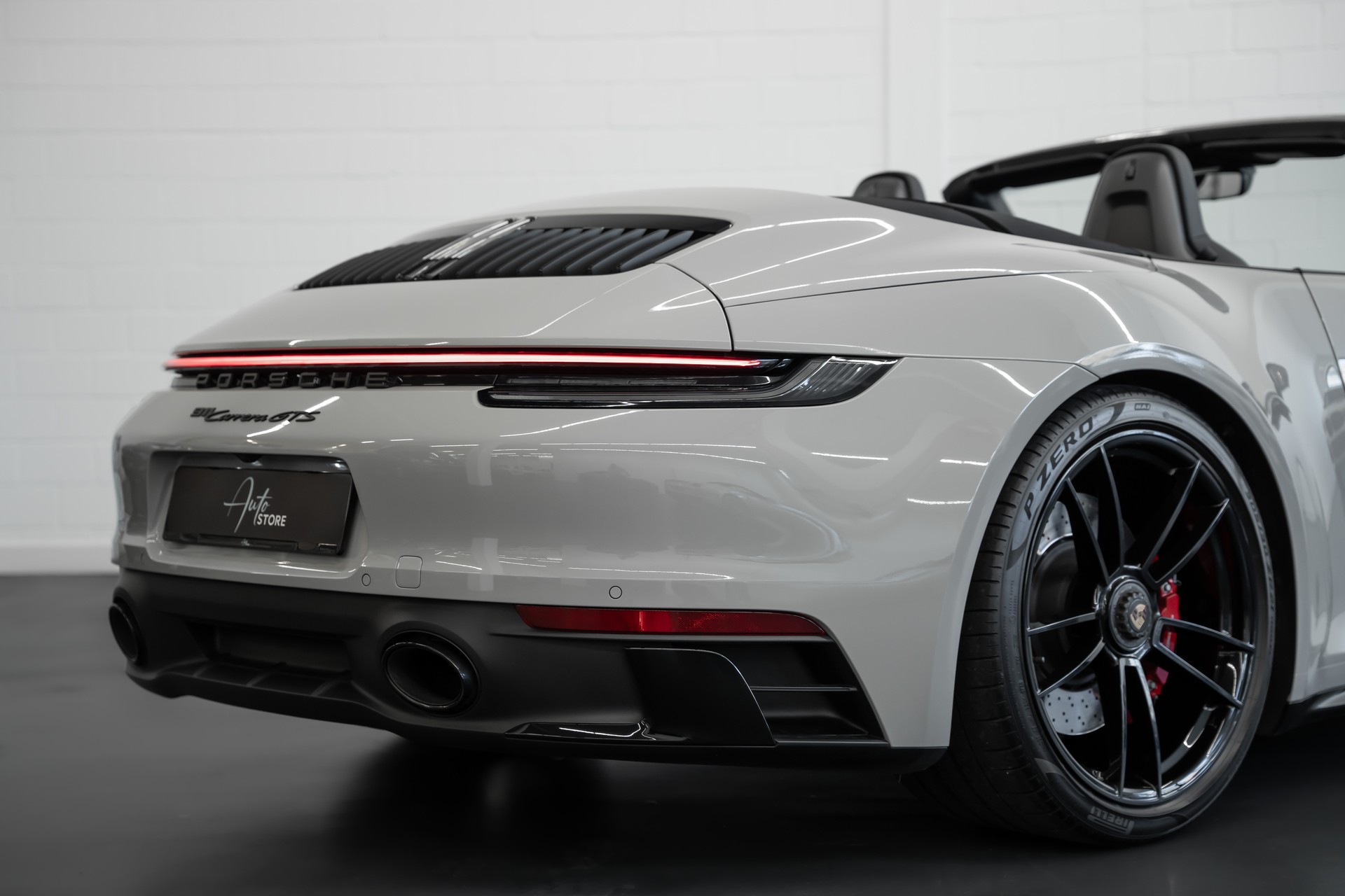 PORSCHE 911 Carrera GTS Cabriolet PDK-image-7